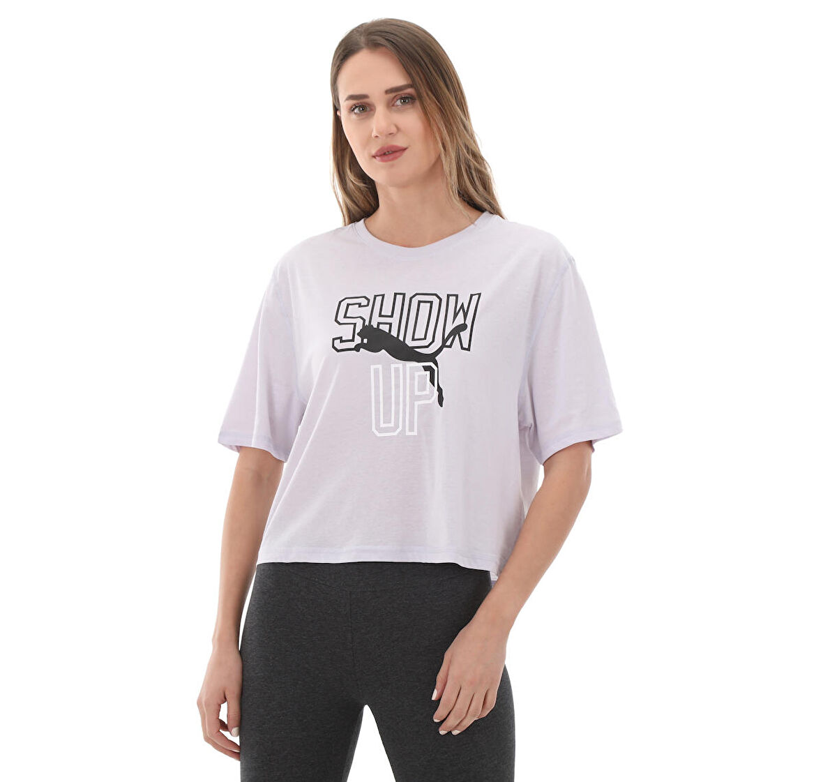 523220-68 Puma Womens Graphıc Boxy Crop Tee Show Up Spr Kadın T-Shirt Gri