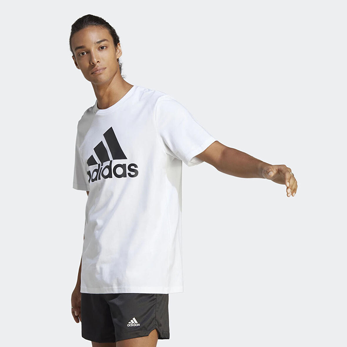 adidas Bisiklet Yaka Düz Beyaz Erkek T-Shirt IC9349 M BL SJ T