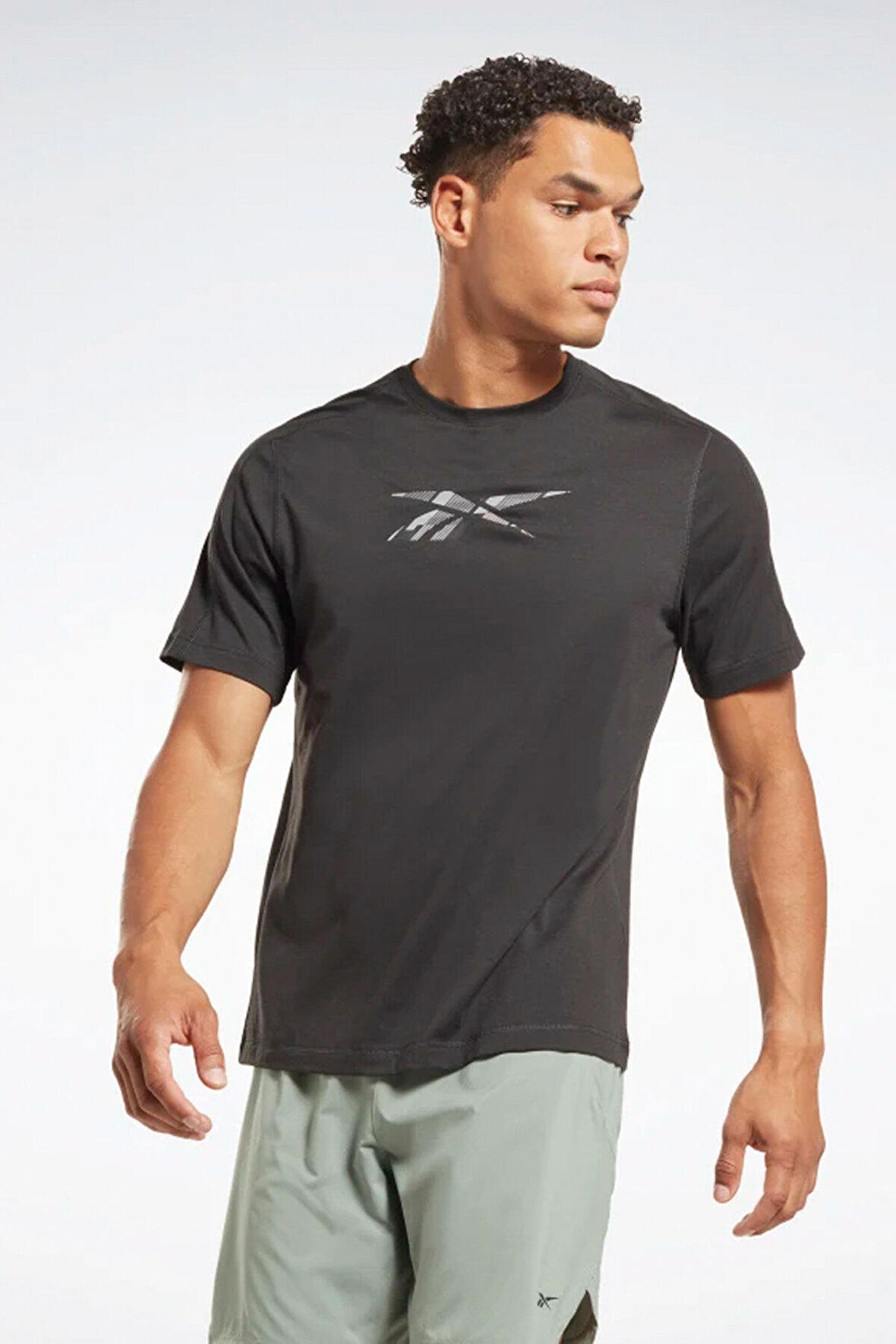 TRAIN SPEEDWICK GFX Siyah Erkek Kısa Kol T-Shirt