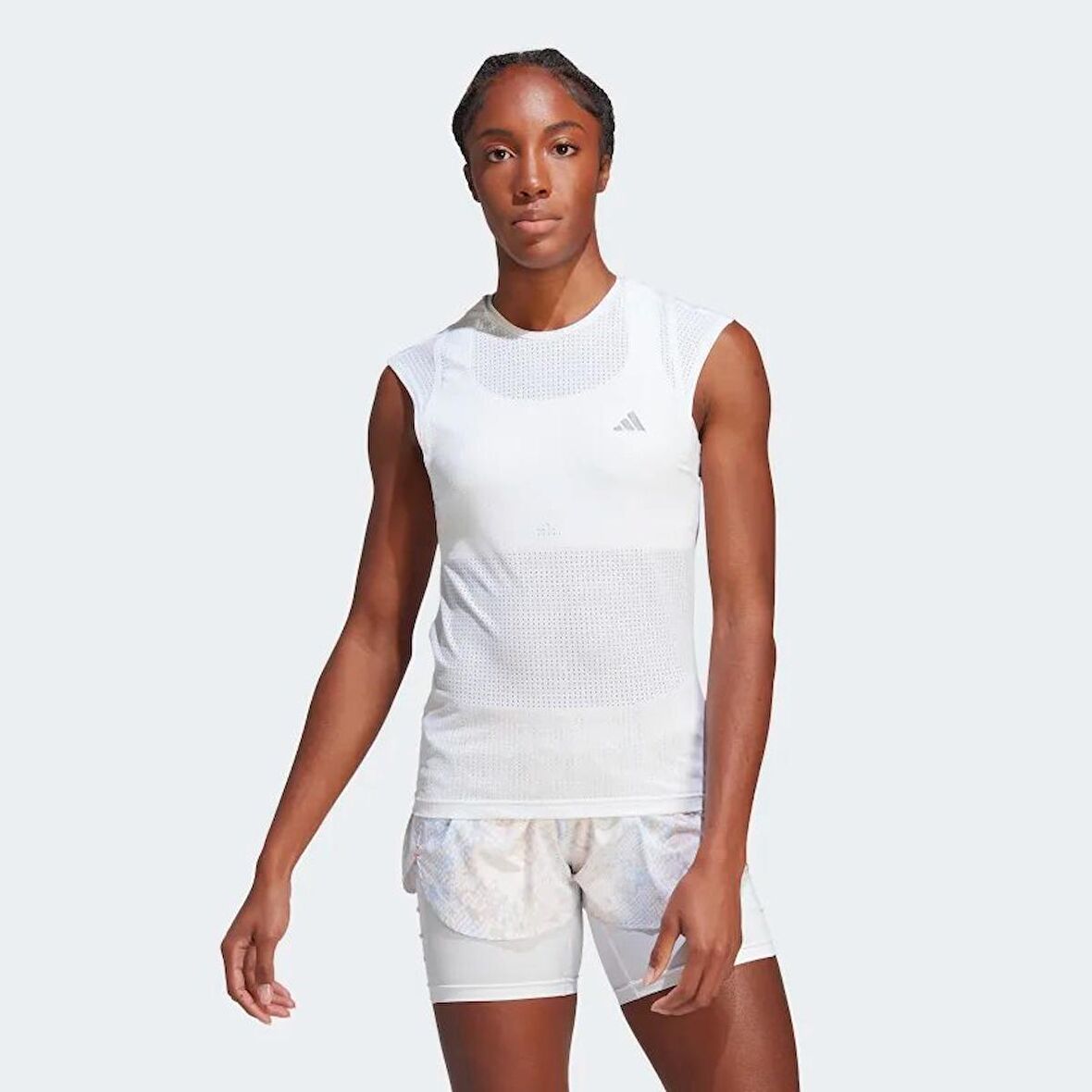 adidas Bisiklet Yaka Düz Beyaz Kadın T-Shirt HM4319 FAST TEE