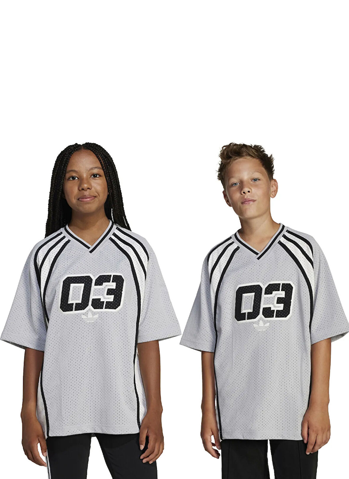 adidas Baskılı Gri - Siyah - Beyaz Erkek Çocuk T-Shirt JC7323-OV JERSEY TEE