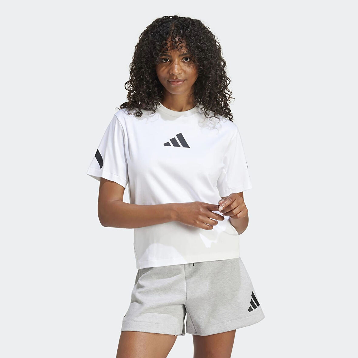 Adidas Kadın T-shirt W Z.N.E. Tee Je7857