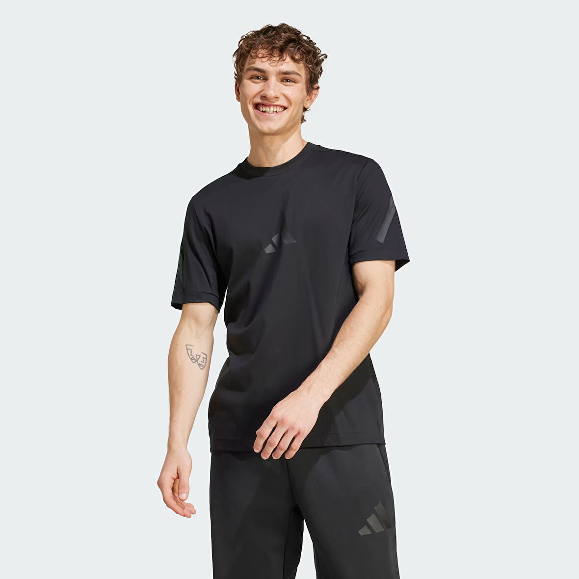 Adidas Erkek T-shirt M Z.N.E. Tee Je3069