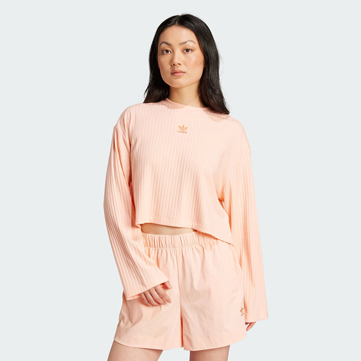 adidas JD5122 ESS WR LS Kadın T-Shirt