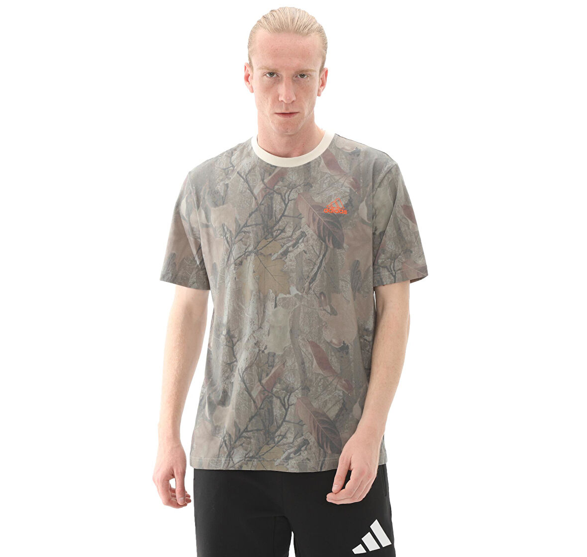 JD5398-E adidas Camo Tee Erkek T-Shirt Bej