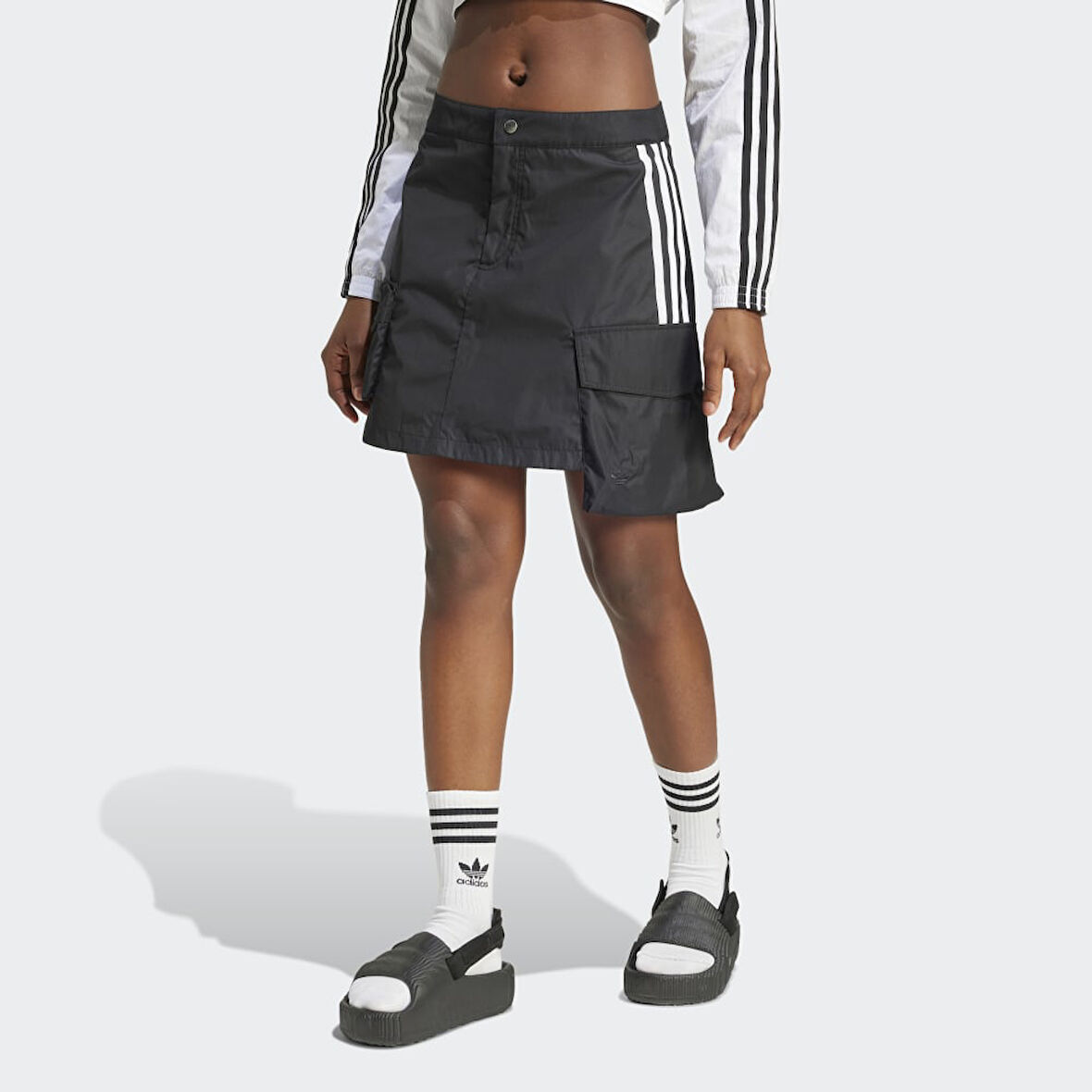 adidas JJ3087 CARGO MINISKIRT Kadın Şort Etek
