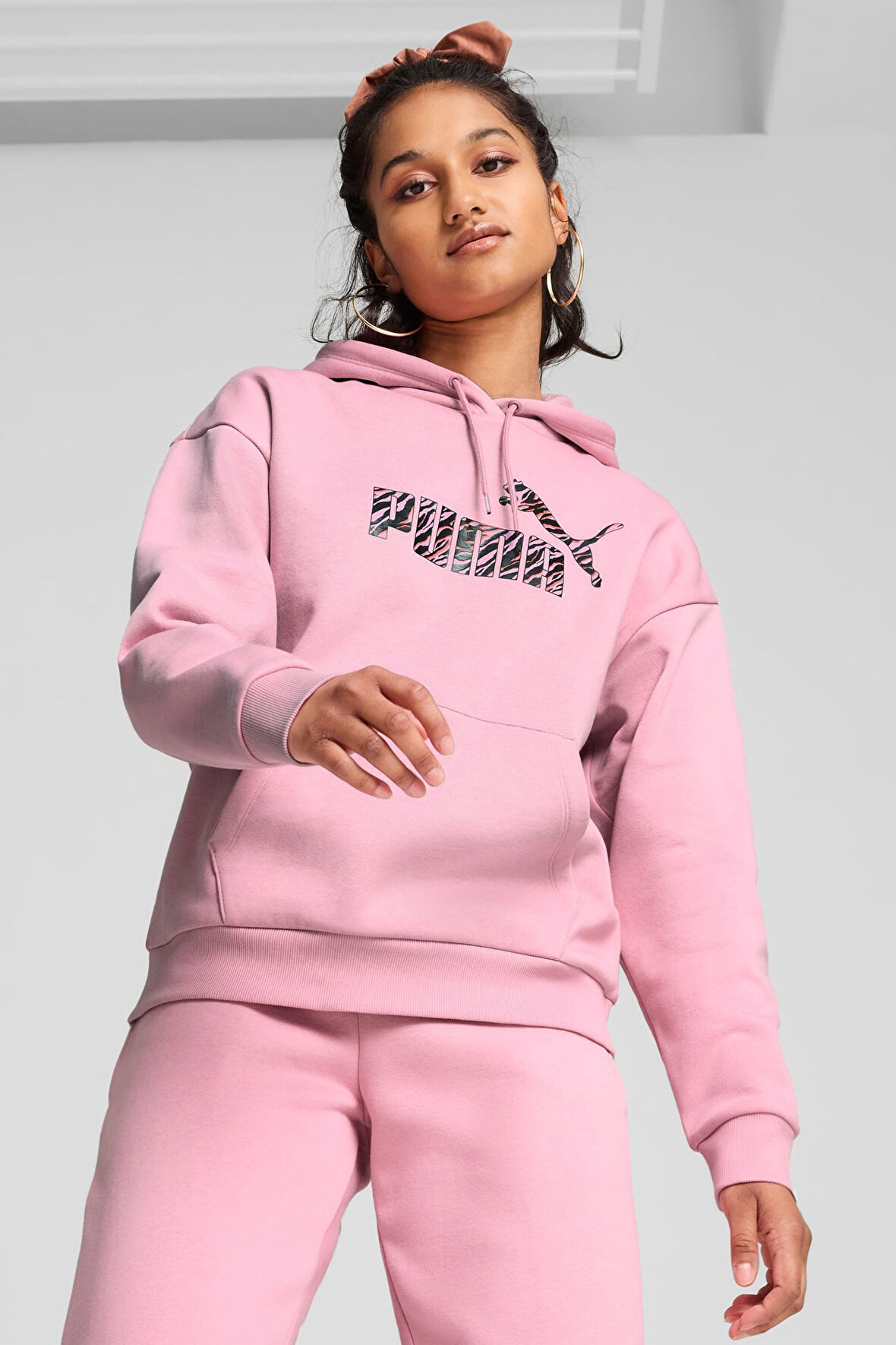 Puma Ess Animal Fl Kadın Sweatshirt 68149248