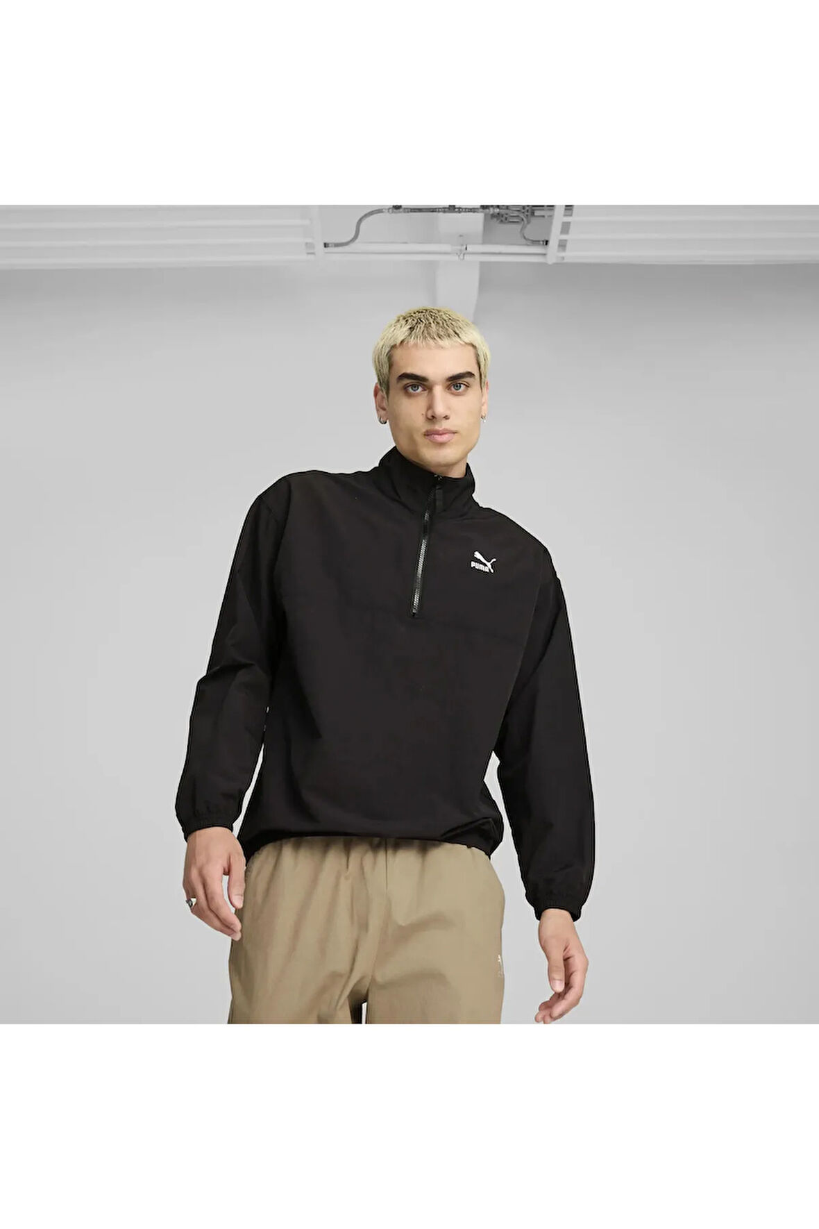 CLASSICS Woven Relaxed Crew