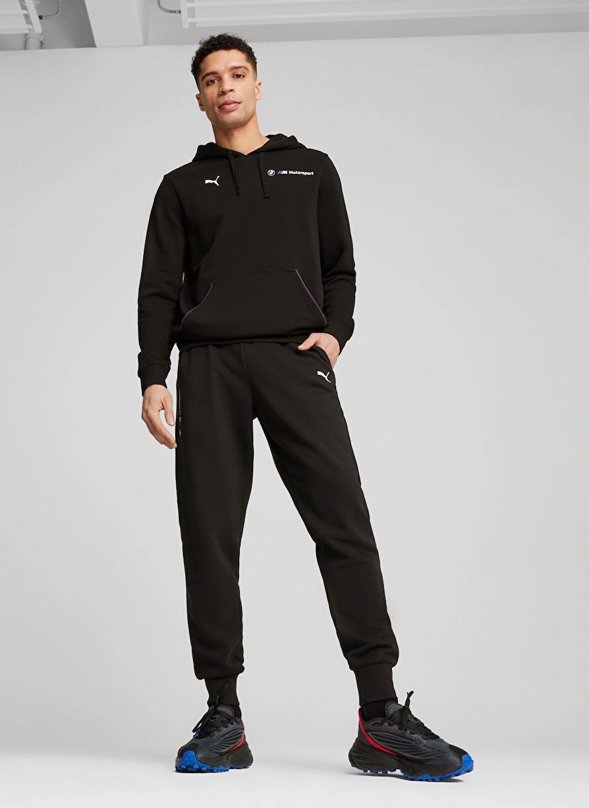 62750901 BMW MMS ESS+ PANTS FT PUMA Siyah Lastikli Bel Regular Fit Erkek Eşofman Altı