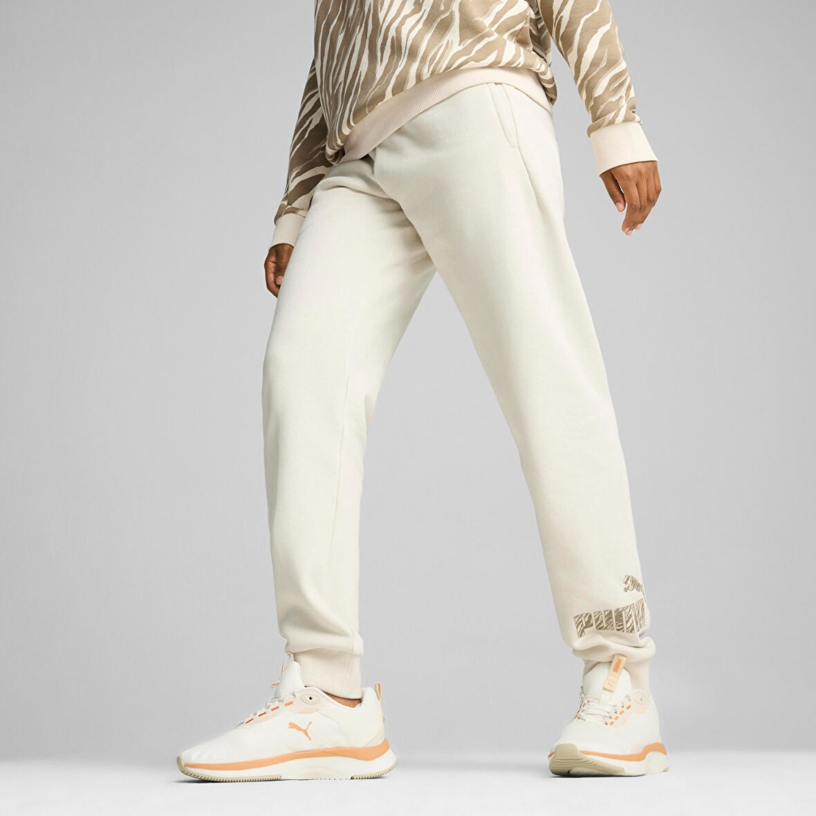 Puma Kadın Eşofman Alt Essentials Animal Fl