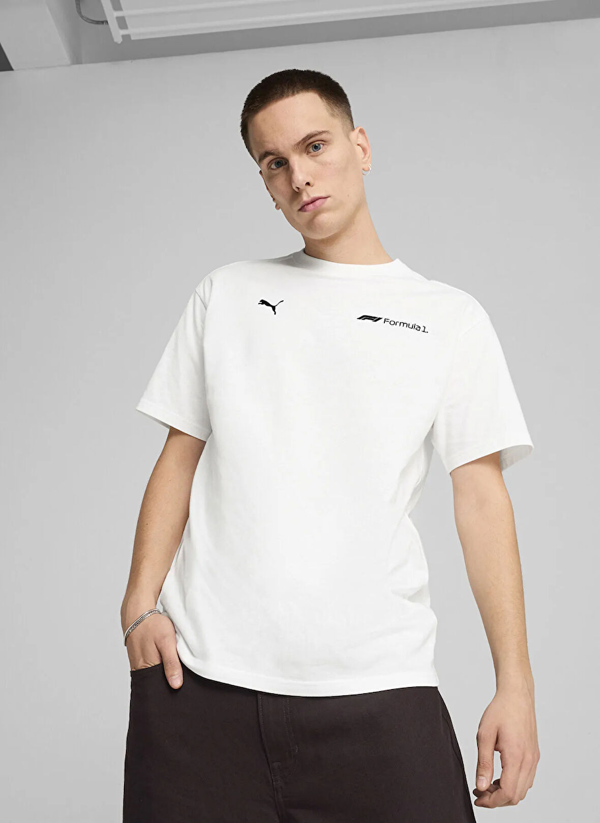 Puma 63012202 F1 ESS+ Graphic Tee -relax Kırmızı Yuvarlak Yaka Regular Fit Düz Erkek T-Shirt