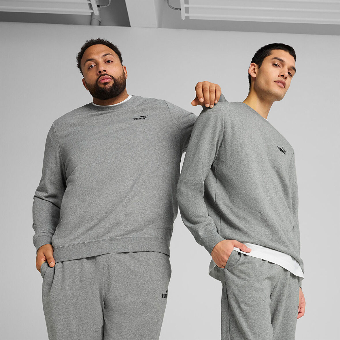 Puma Erkek Sweatshirt Essentials Small No 1 Logo Crew