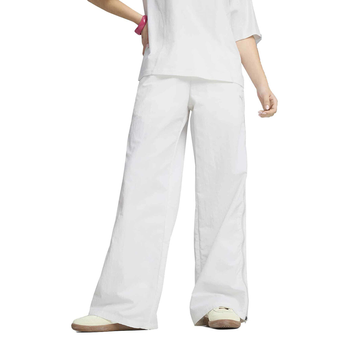 629808-02 Puma Dare To Relaxed Pants Kadın Eşofman Altı Beyaz