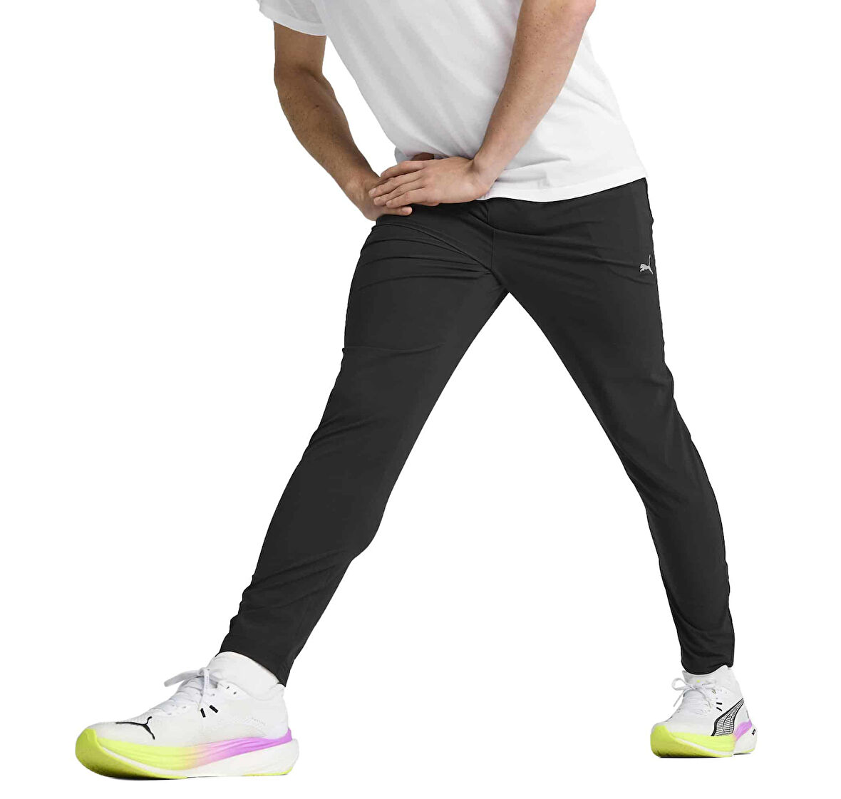 526775-01 Puma Run Velocıty Tapered Pant Erkek Eşofman Altı Siyah