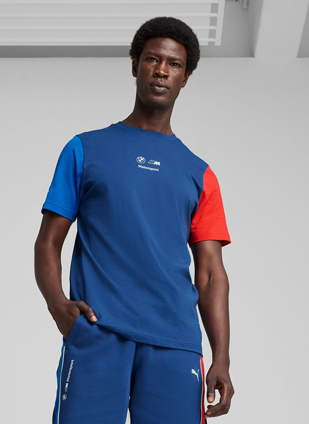 63073504 BMW MMS CAR GRAPHIC TEE 2 Mavi Yuvarlak Yaka Regular Fit Baskılı Erkek T-Shirt