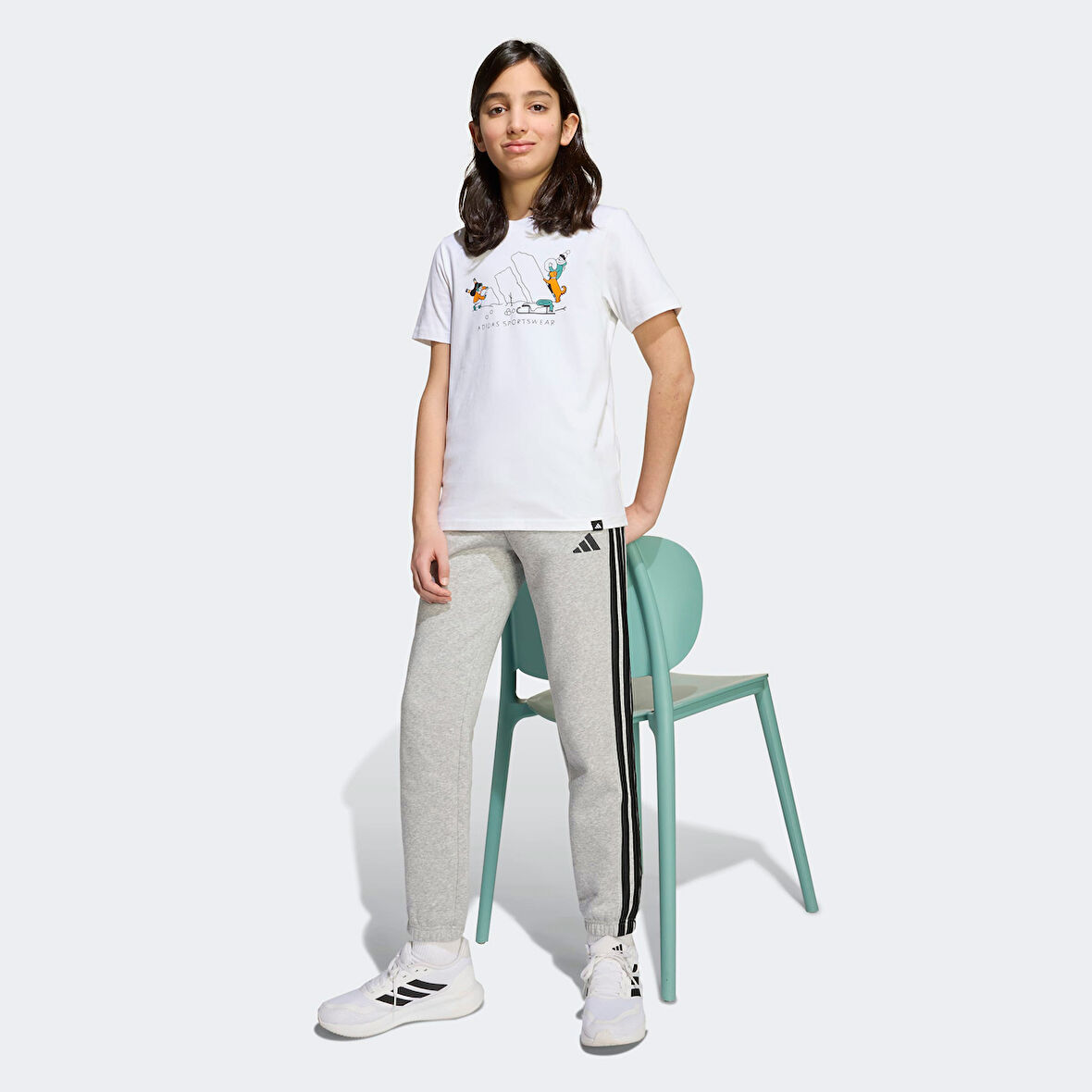 adidas Winter Sports Graphic Çocuk Beyaz T-Shirt