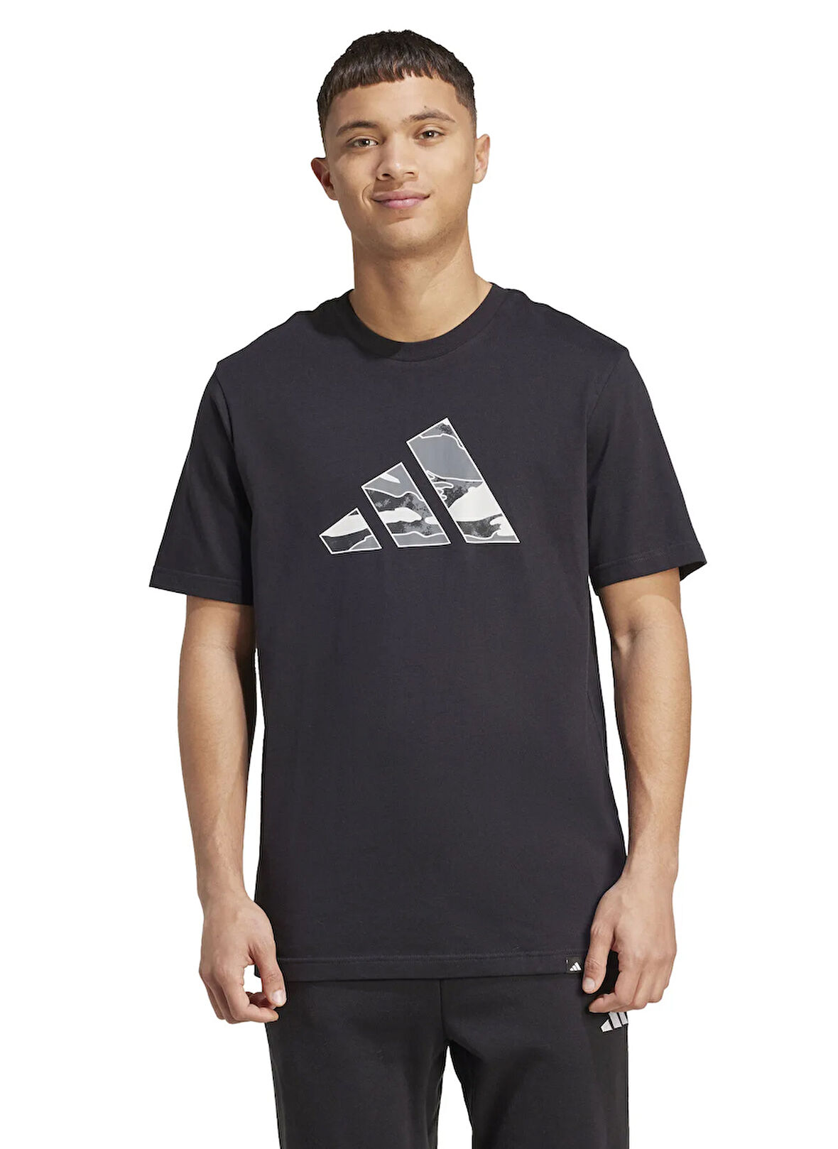 adidas JM6381 M CAMO LOGO T Siyah Bisiklet Yaka Normal Baskılı Erkek T-Shirt
