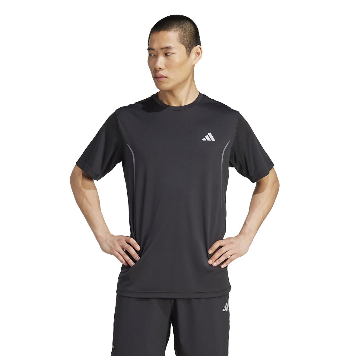 Adidas Erkek Günlük T-shirt Tech App Gf Tee Jz8488