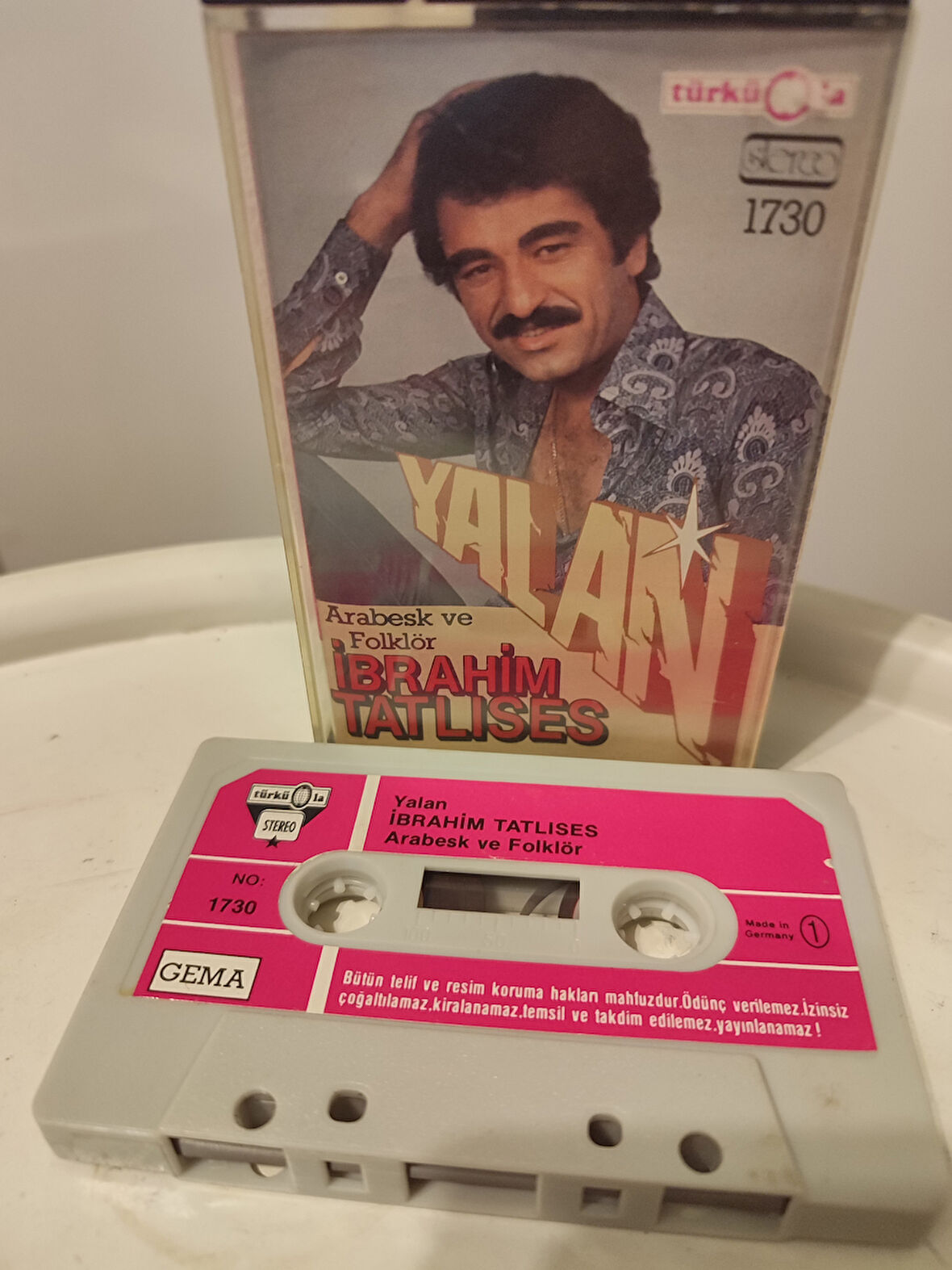 İBRAHİM TATLISES - Yalan / Arabesk ve Folklör - 1983 Almanya Basım  Nadir Kaset / Türküola 2.el