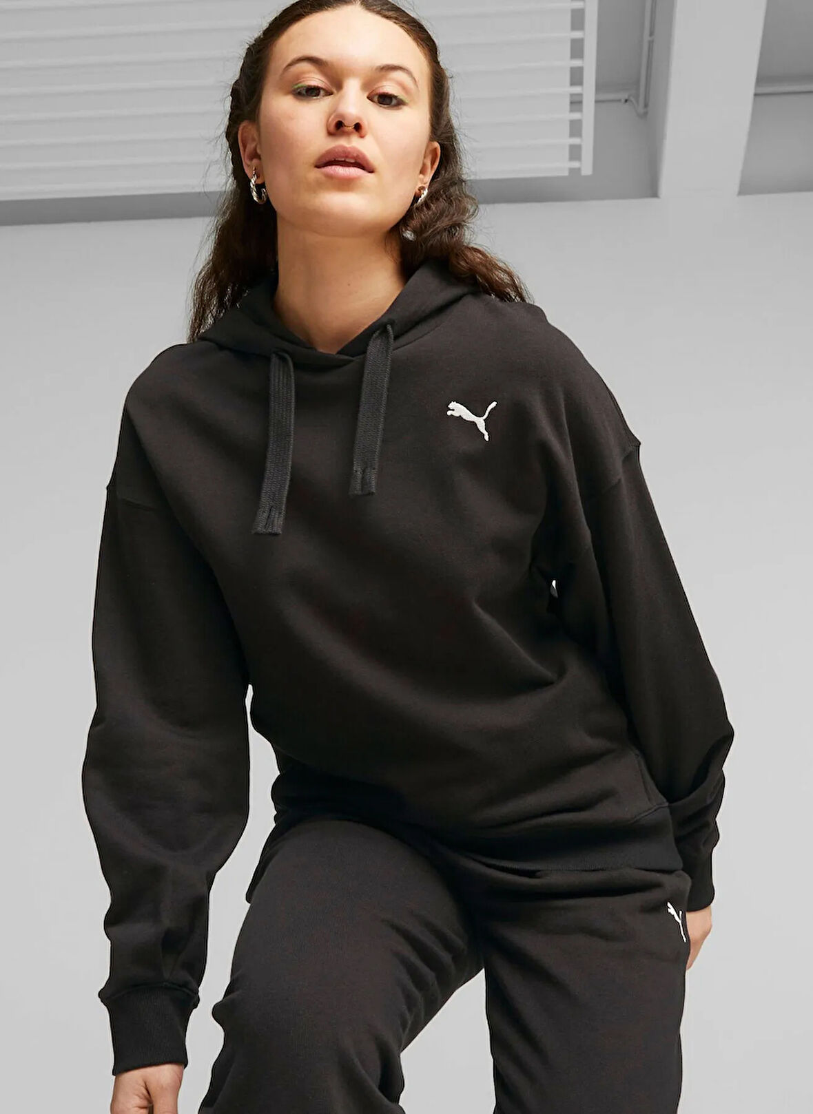 Puma 67657301 HER Hoodie TR Siyah Kapüşon Yaka Regular Fit Düz Kadın Sweatshırt
