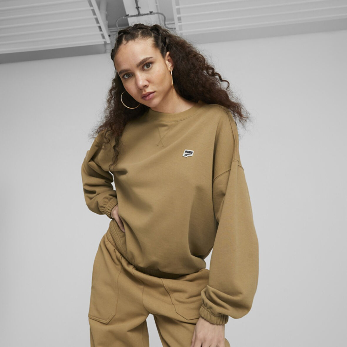 Puma Kadın Sweatshirt Downtown Oversized Graphic