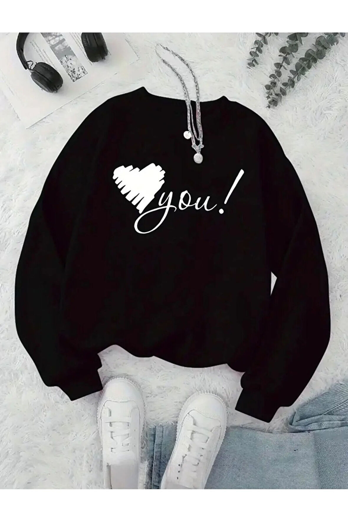 Kelebek Desenli Kapüşonlu Cepli Sweatshirt