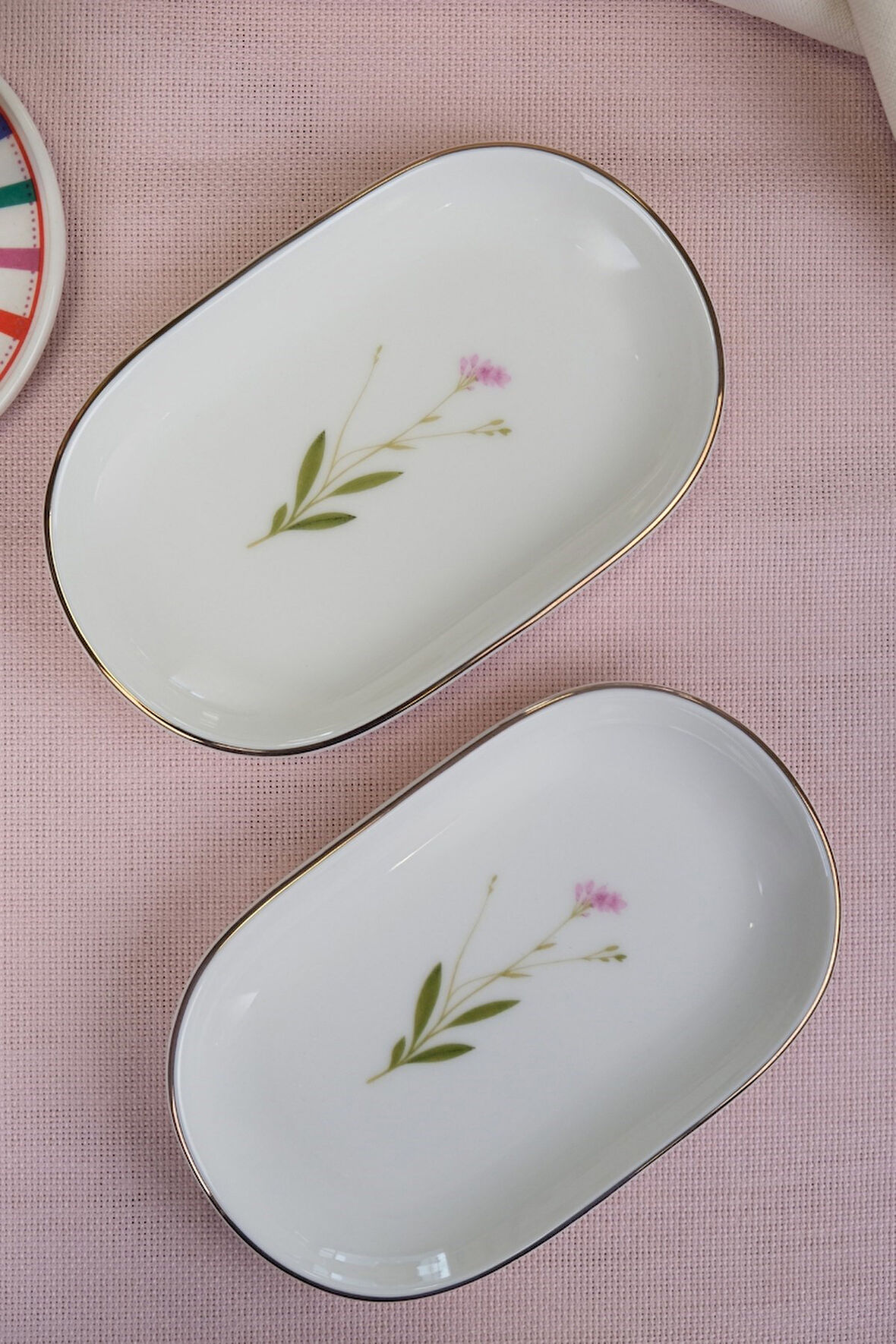 Tabak Evi Porselen Natura Çuha Altın Yaldızlı Oval Kayık Tabak 27,50x17,50x3cm 2 Lİ