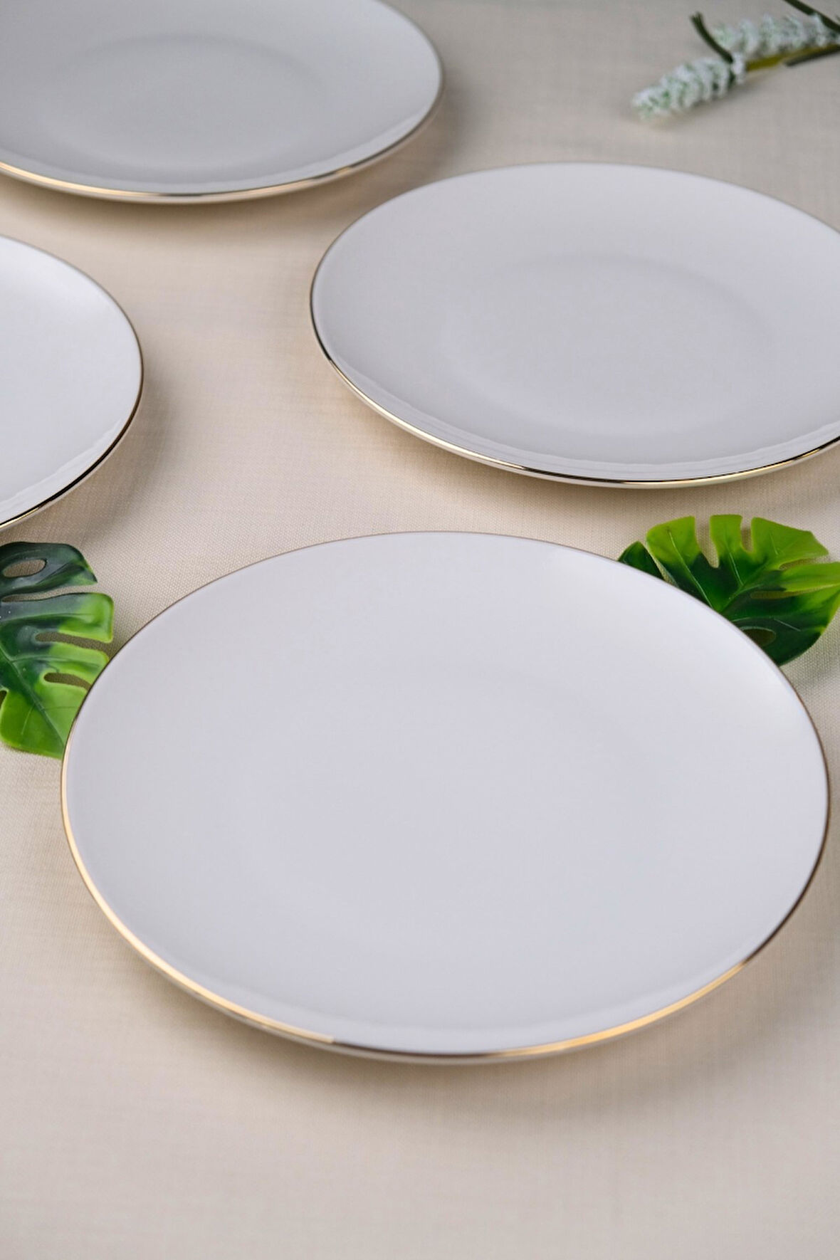 Tabak Evi Porselen Altın Yaldız Pasta Tabağı 20,50cm 4 LÜ