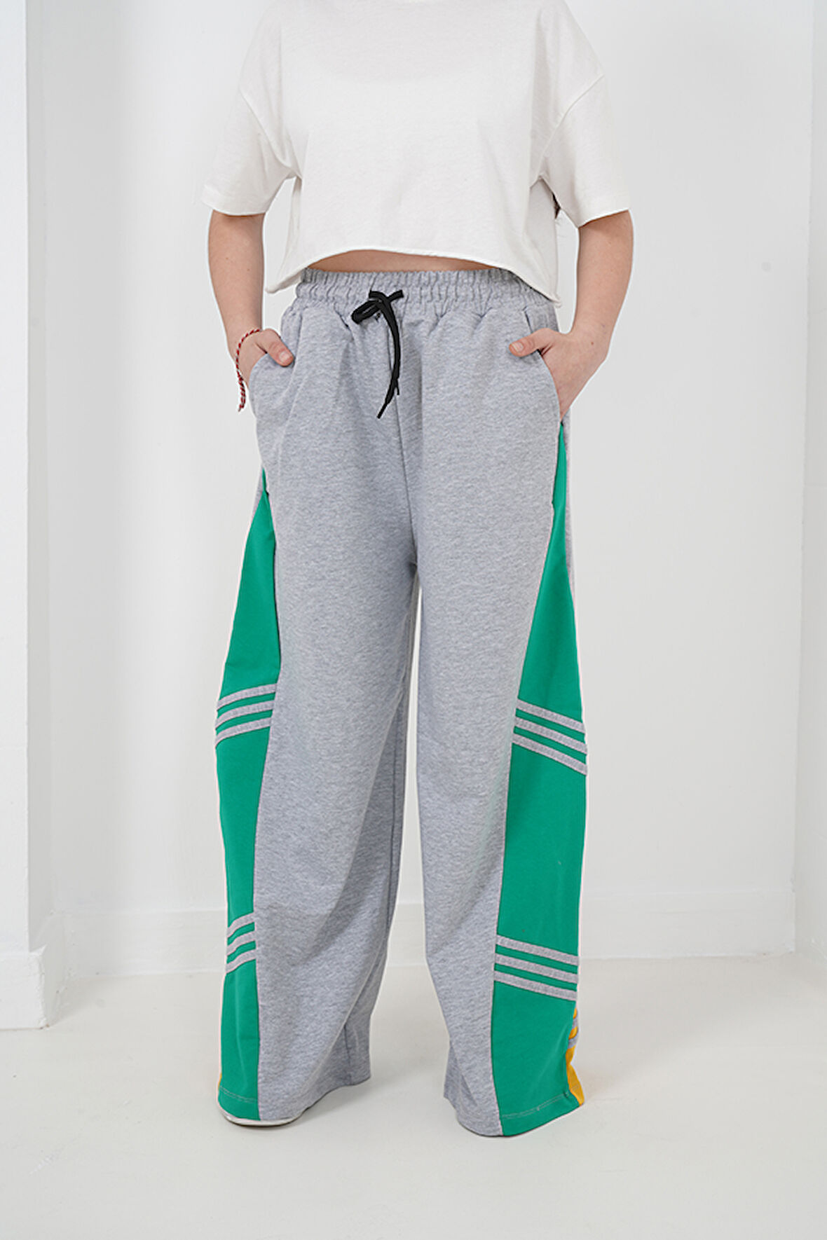 Kız Çocuk İki İplik Kumaş İspanyol Paça Çizgili Jogger Pantolon