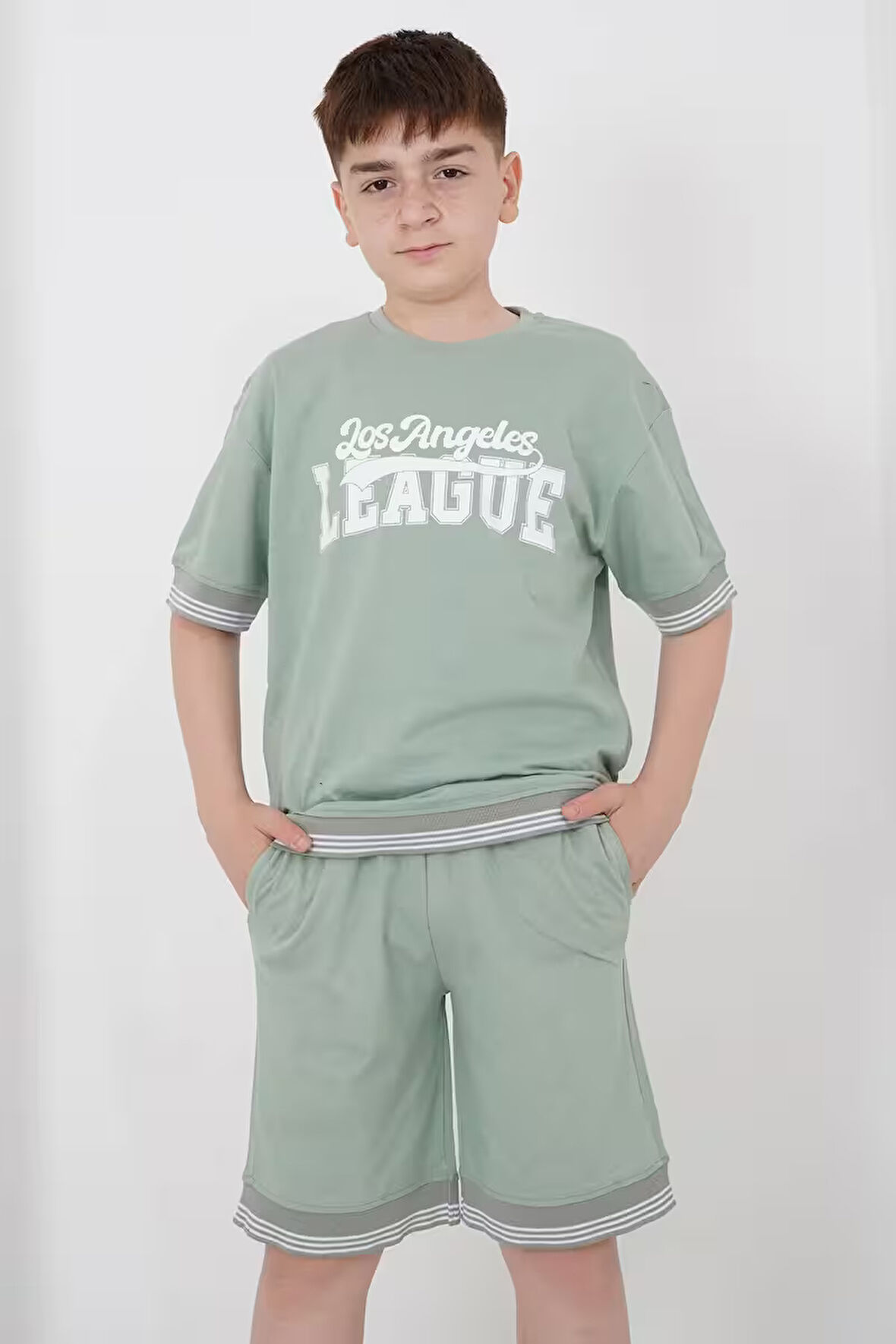 Erkek Çocuk İki İplik Kumaş Bisiklet Yakalı Şort Takımı