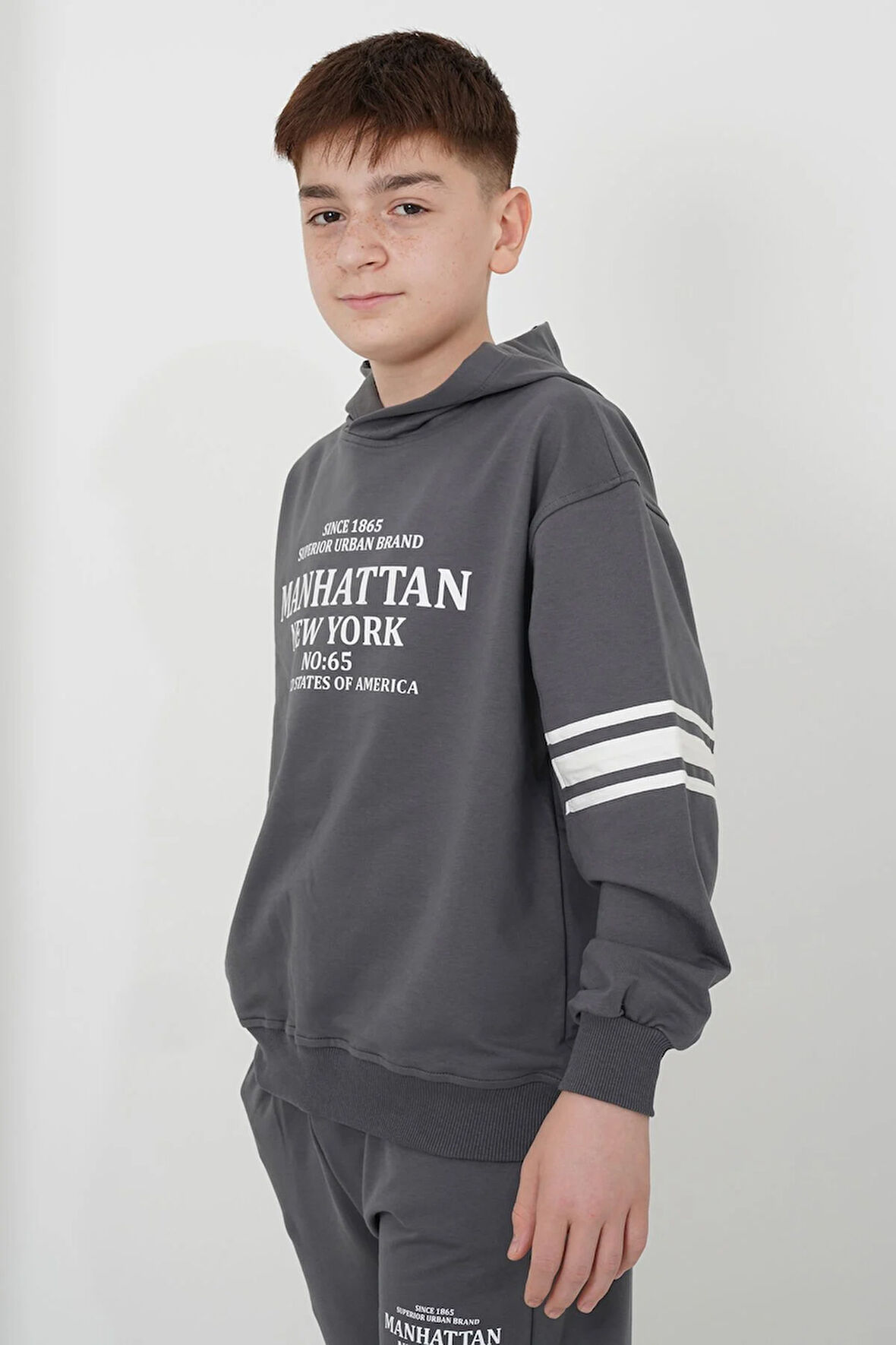 Erkek Çocuk İki İplik Kumaş Kapüşonlu Baskılı Eşofman Takımı