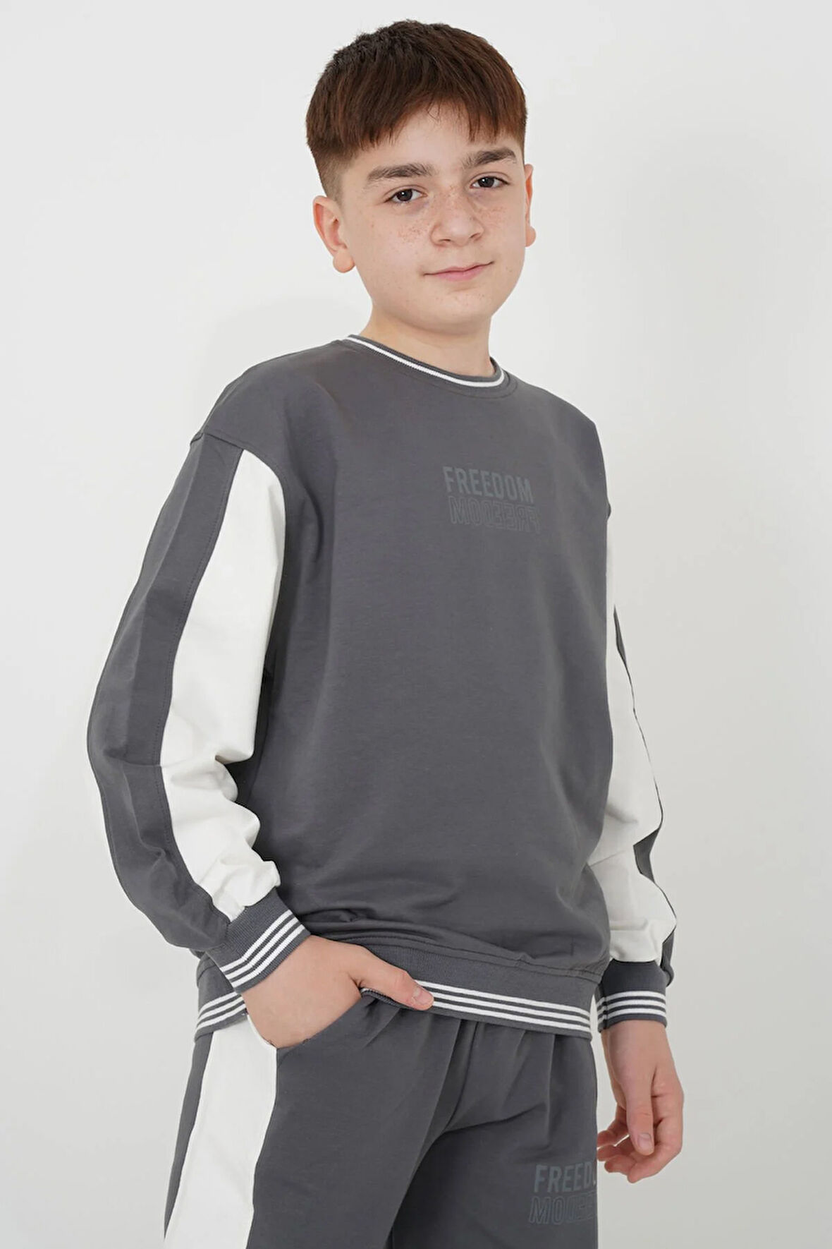 Erkek Çocuk İki İplik Kumaş Çizgili Bisiklet Yakalı Eşofman Takımı