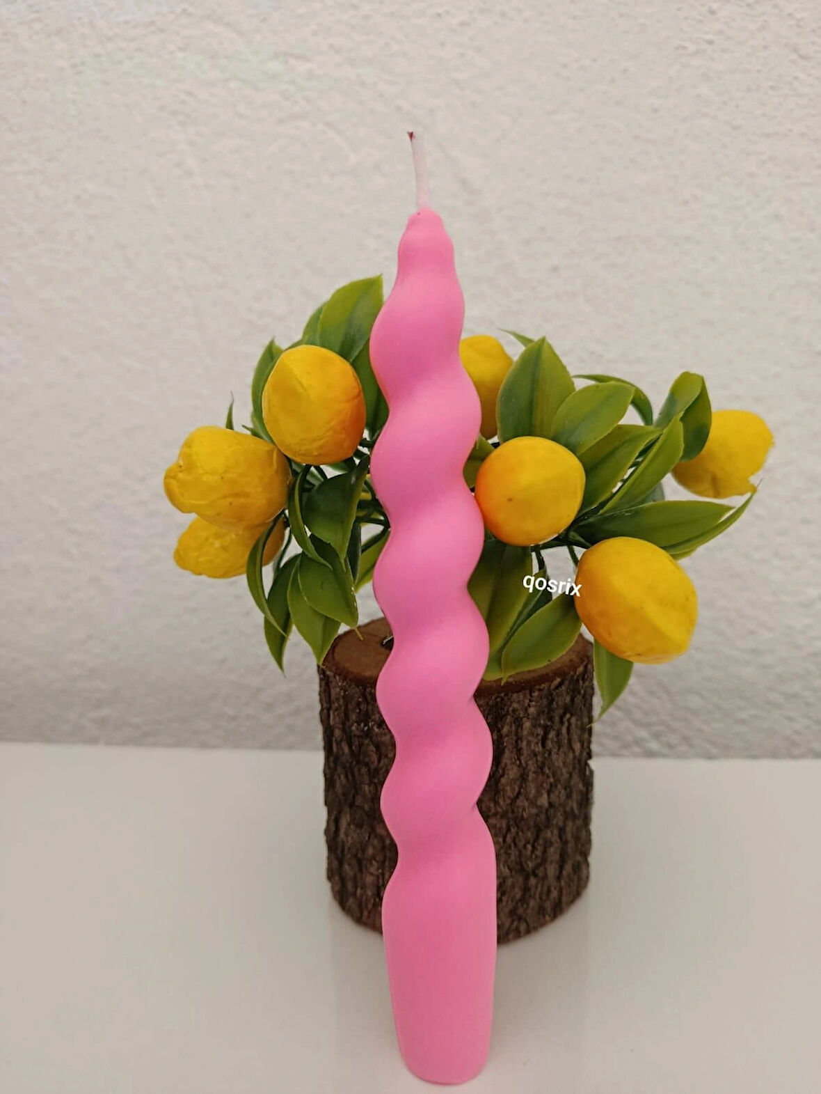 qosrix Pudra Pembe Italyan Burgulu Şamdan Soya Mumu Doğal Kokulu Uzun Çubuk Konik Burgu Spiral Mum 1 Adet