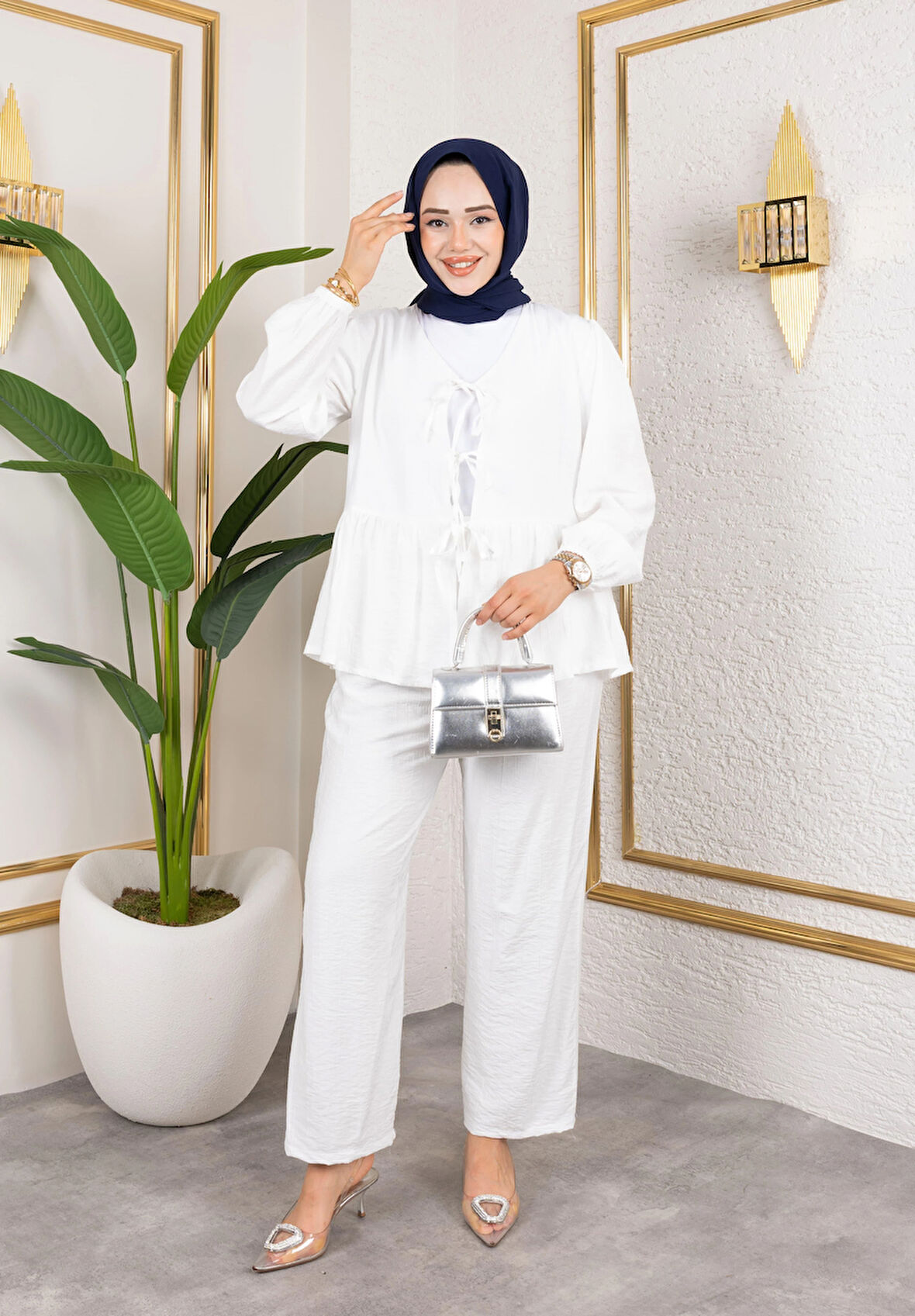 Kadın Bağlamalı Çilek Kumaş Beyaz İkili Takım