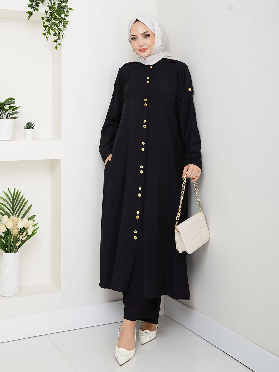 Kadın Düğmeli Çilek Kumaş Siyah İkili Takım