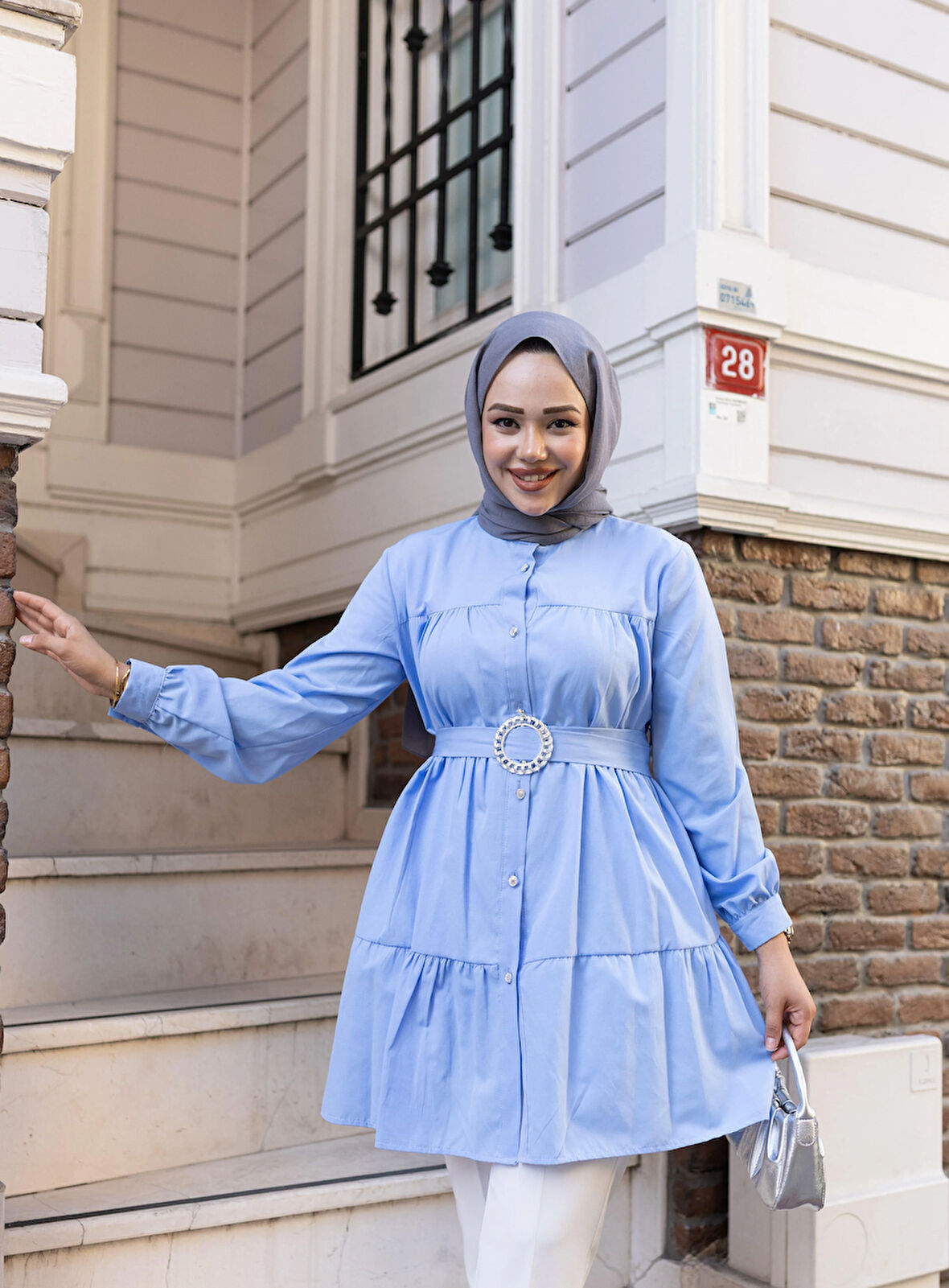 Kadın Düğmeli Kemer Detaylı Mavi Gömlek