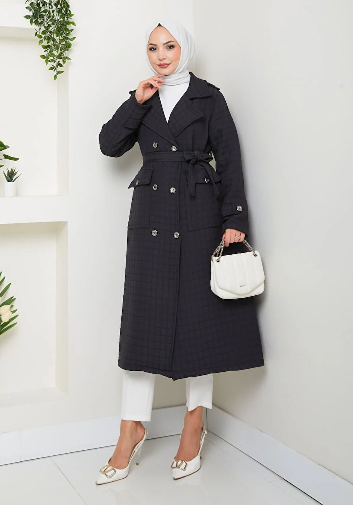 Kadın Örme Kapitone Kuşaklı Düğmeli Siyah Trenç