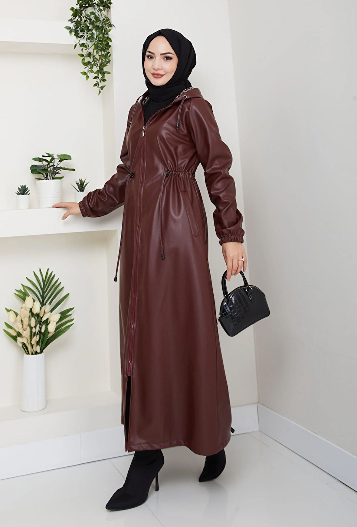 Kadın Fermuarlı Kapüşonlu Şardonlu Bordo Deri Kap