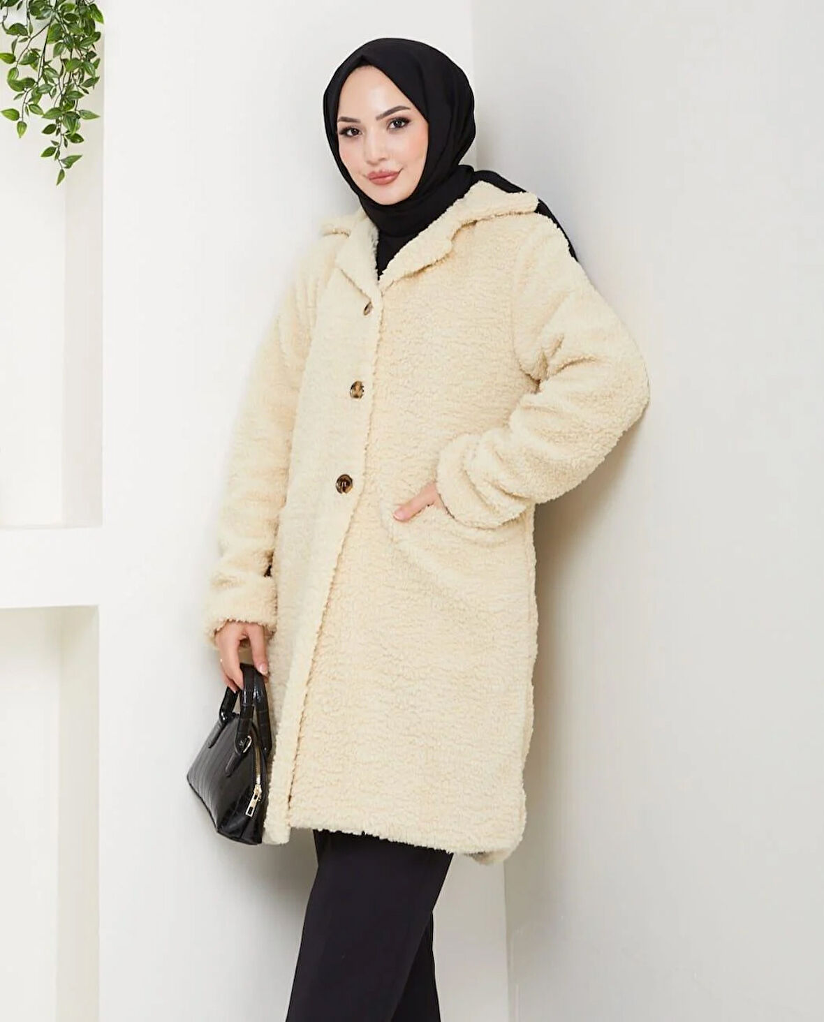 Kadın Kürk Kumaş Astarlı Düğmeli Bej Cepli Kaban