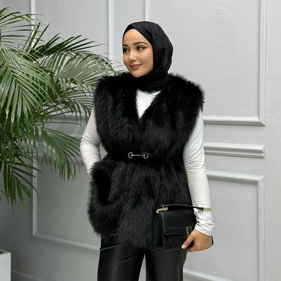 Kadın Astarlı Kemerli Rahat Kalıp Kürk Siyah Yelek