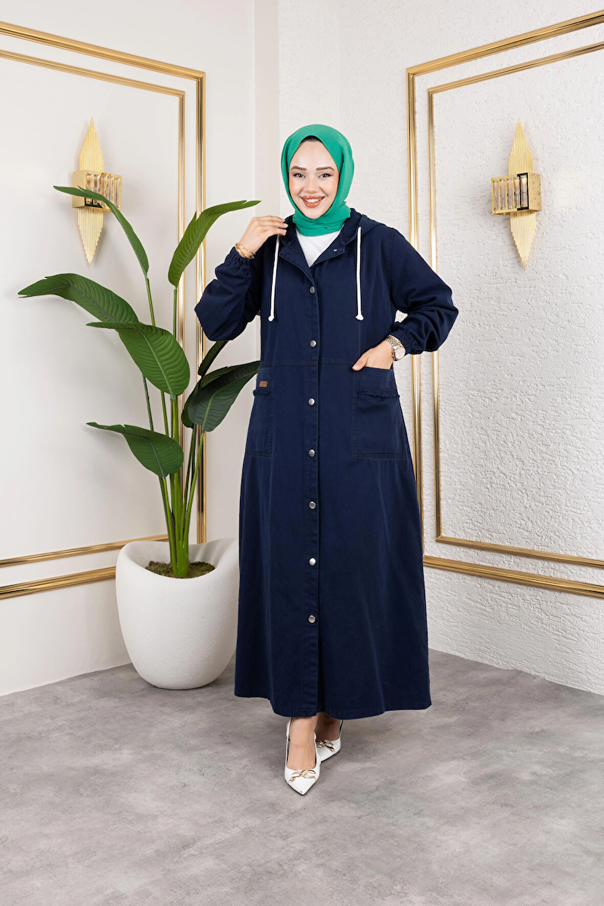 Kadın Düğmeli Kapüşonlu Cep Püsküllü Lacivert Kot Kap