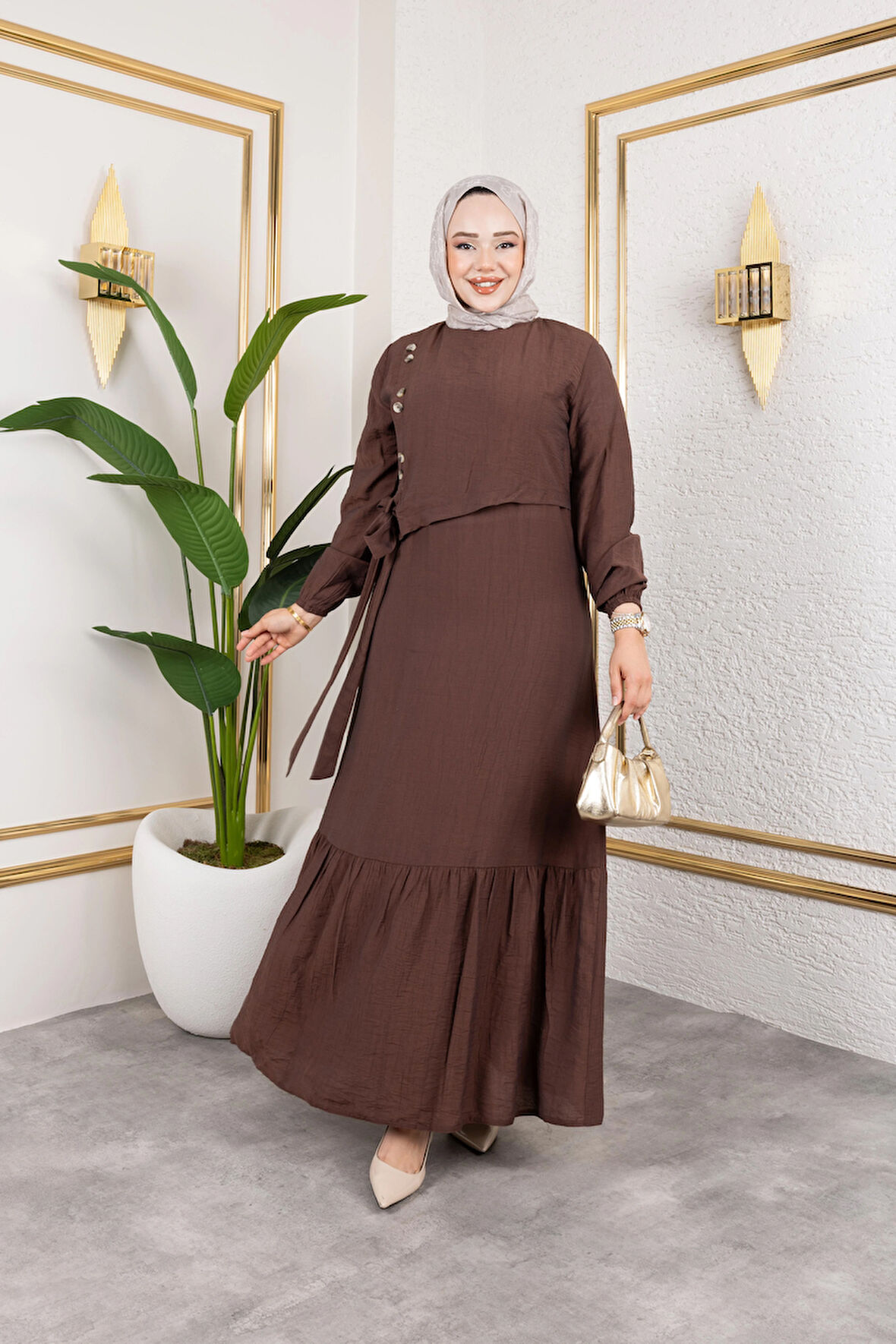 Kadın Bağlama Detaylı Çilek Kumaş Kahverengi Elbise