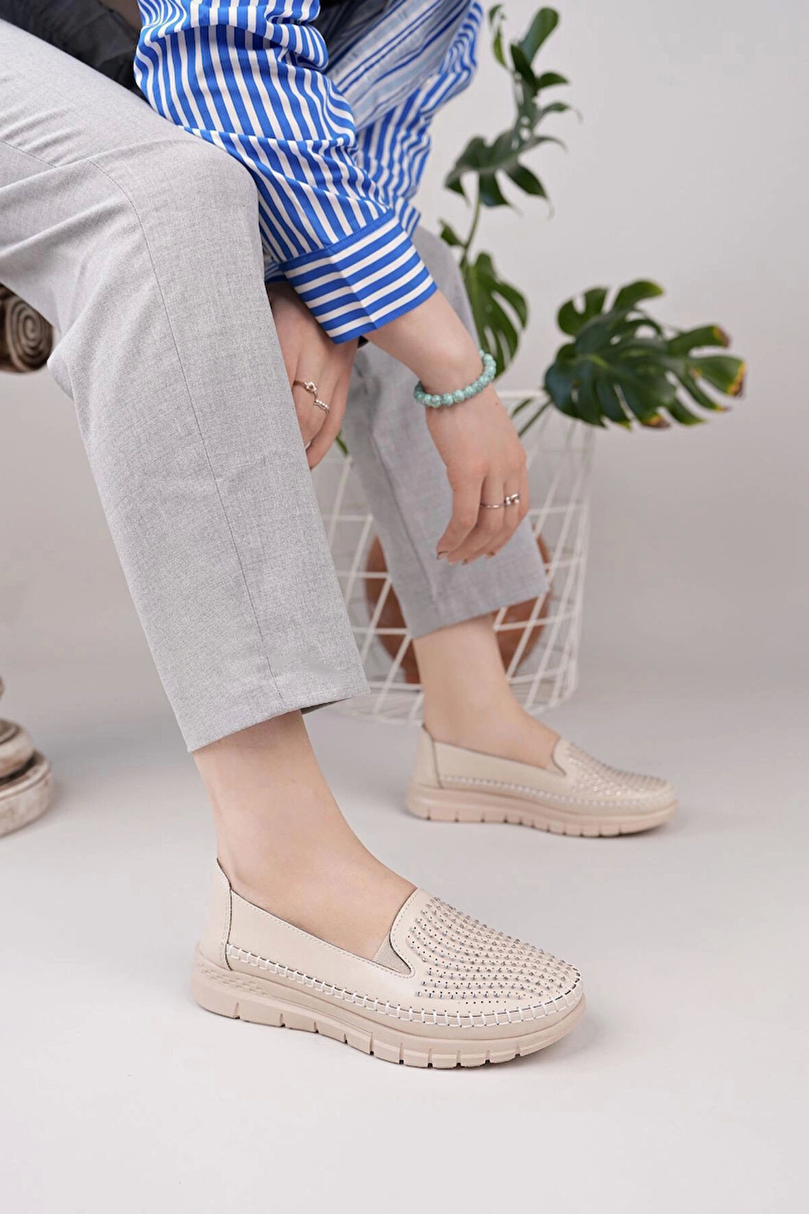 Nesil Shoes Ayzen 795 Bej Taş Detaylı Anatomik Kadın Ayakkabı