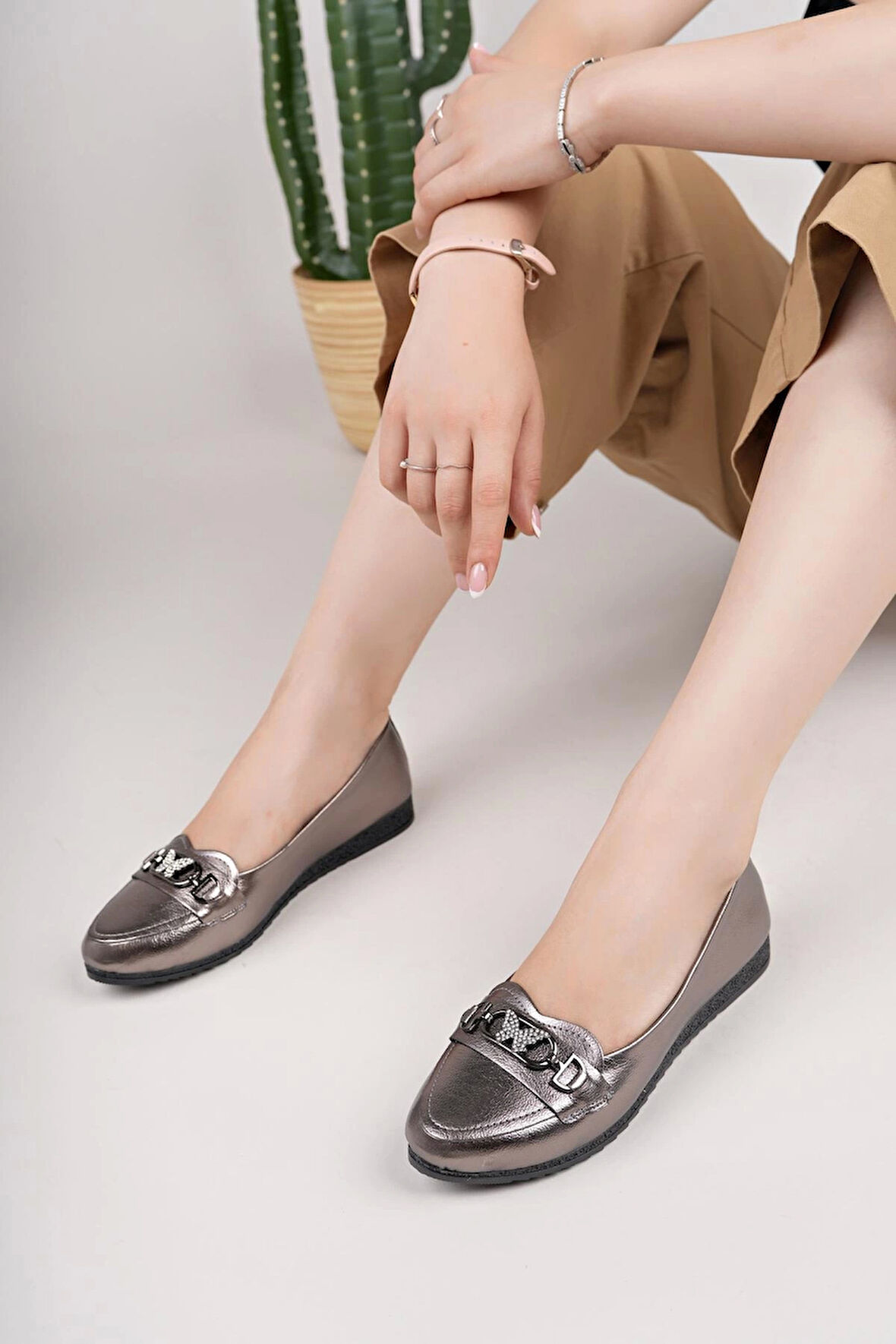 Nesil Shoes Mhd 68 Platin Taşlı Günlük Kadın Babet