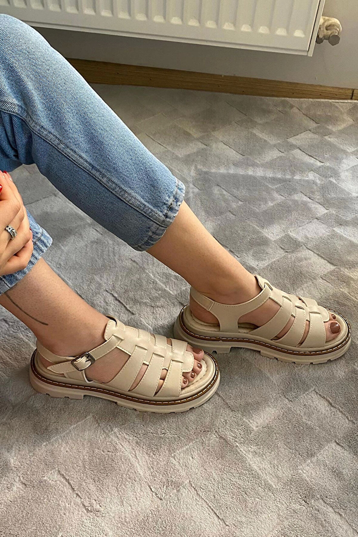 Kadın Desma Bej Kafes Model Vardola Deyatlı  Kalın Taban Ortopedik  Sandalet  K-140