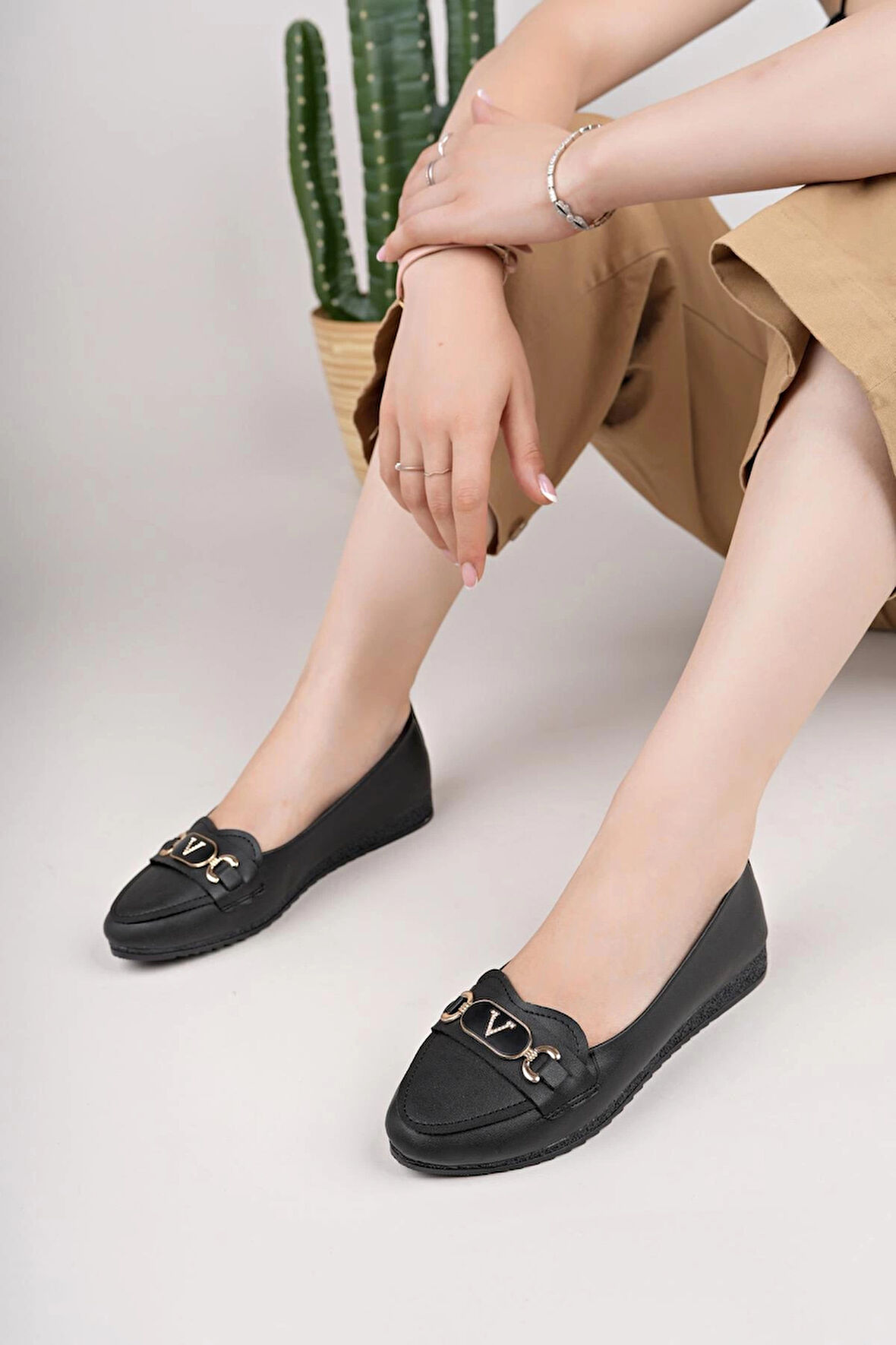 Nesil Shoes Mhd 64 Siyah Taşlı Günlük Kadın Babet