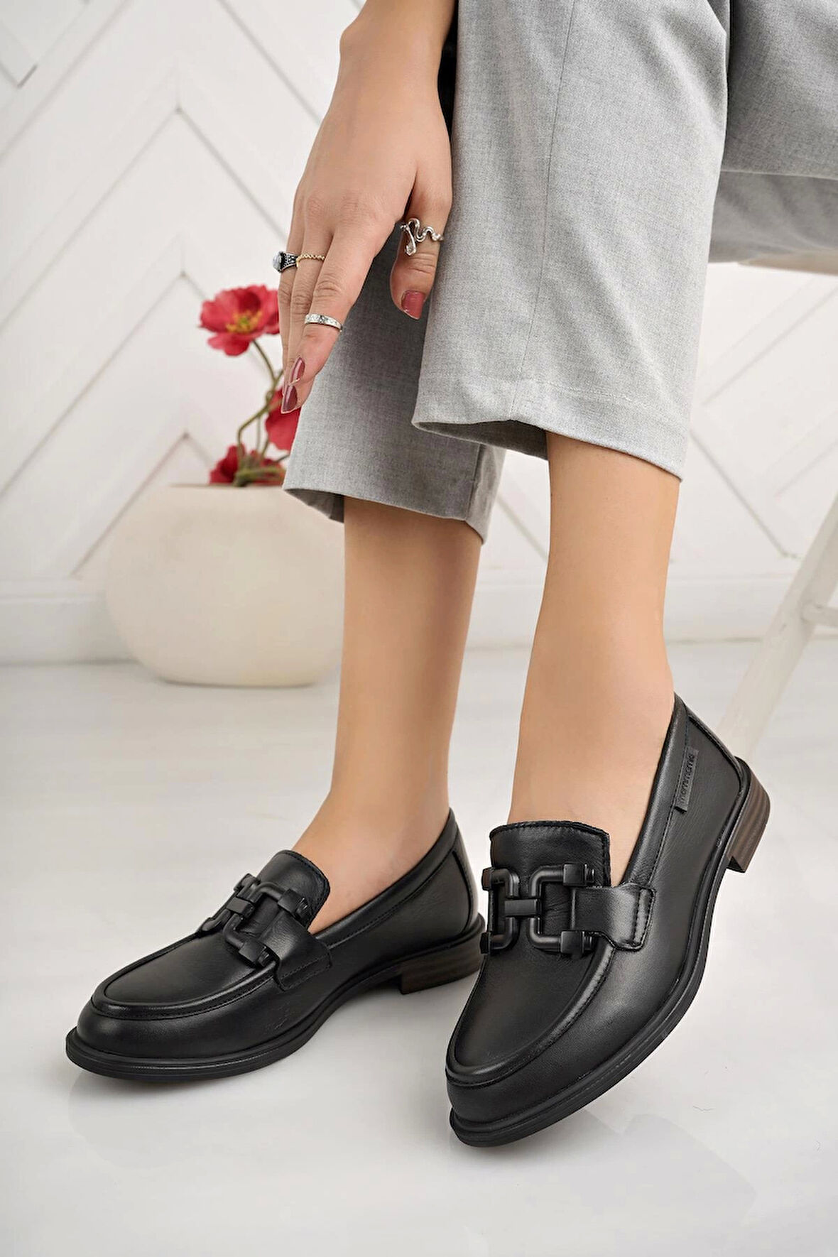 Mammamia D24KA 3420 Siyah Hakiki Deri Maskulen Kadın Ayakkabı