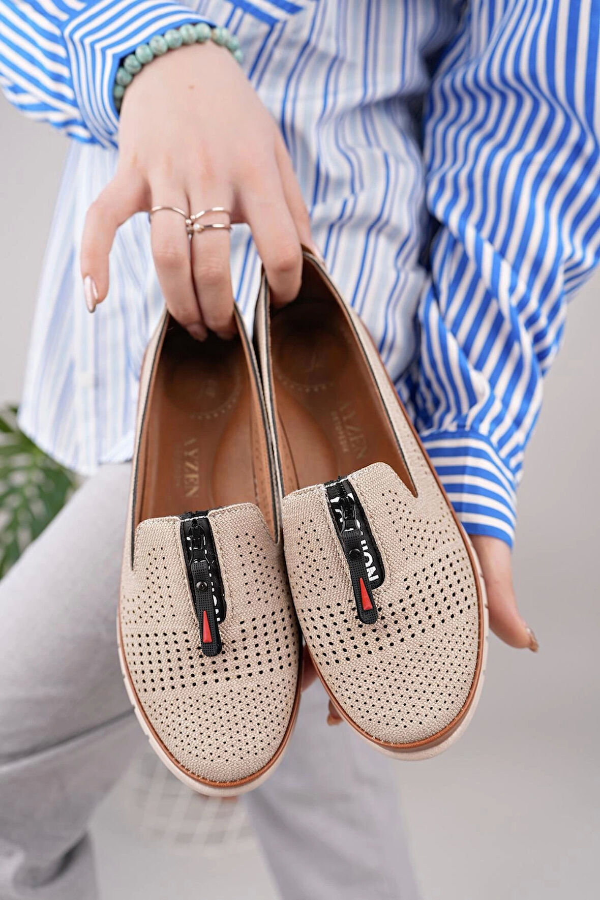 Nesil Shoes Ayzen 174 Vizon Taba Delikli Anatomik Kadın Ayakkabı