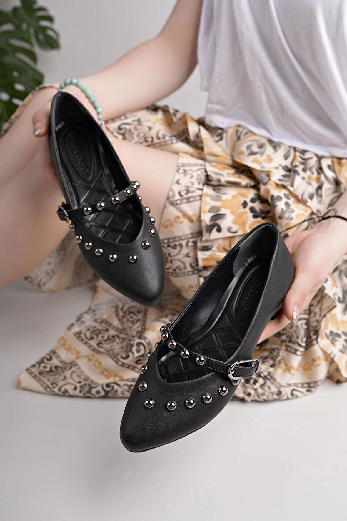 Nesil Shoes Swell 20900 Siyah Cilt Kadın Babet