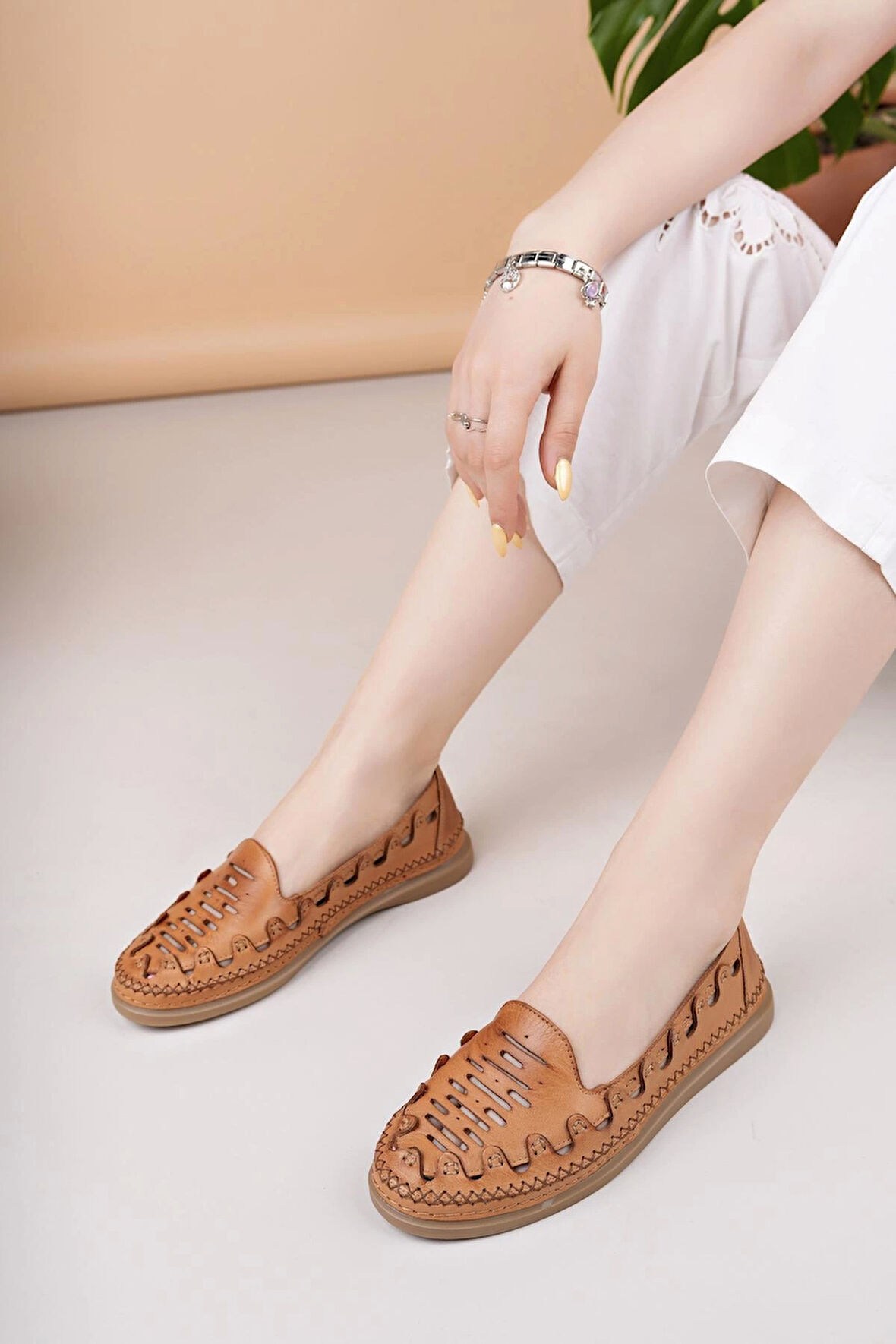 Mammamia D25YA 345 Taba Hakiki Deri Delikli Kadın Ayakkabı